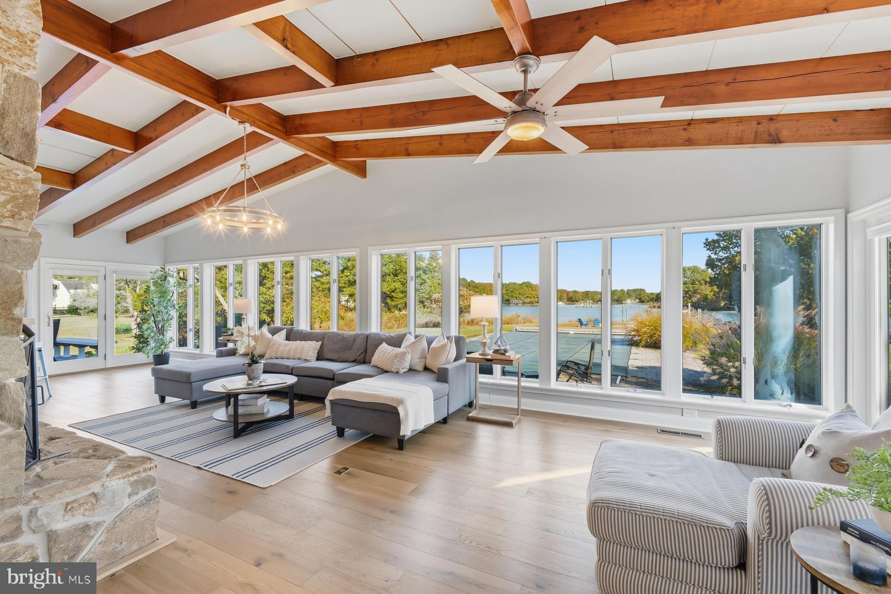 THORNETON - Residential