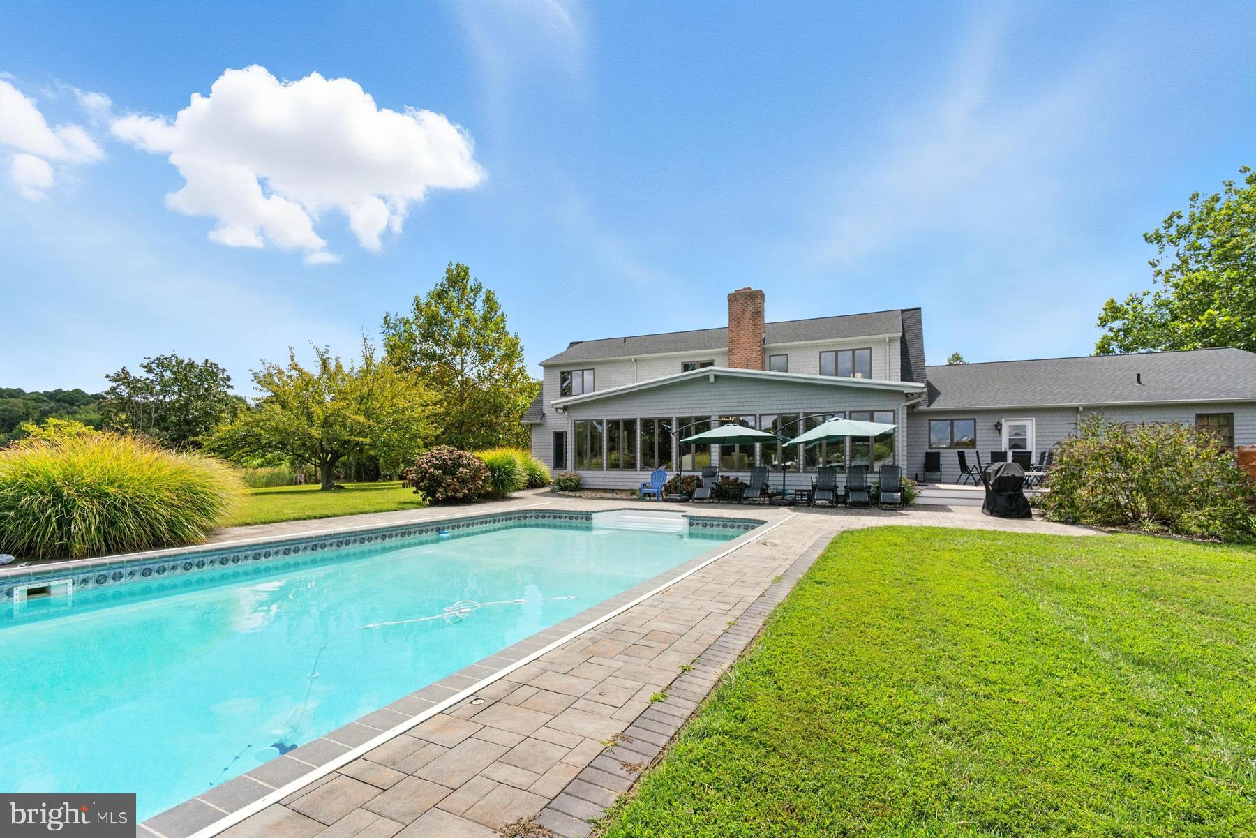 THORNETON - Residential