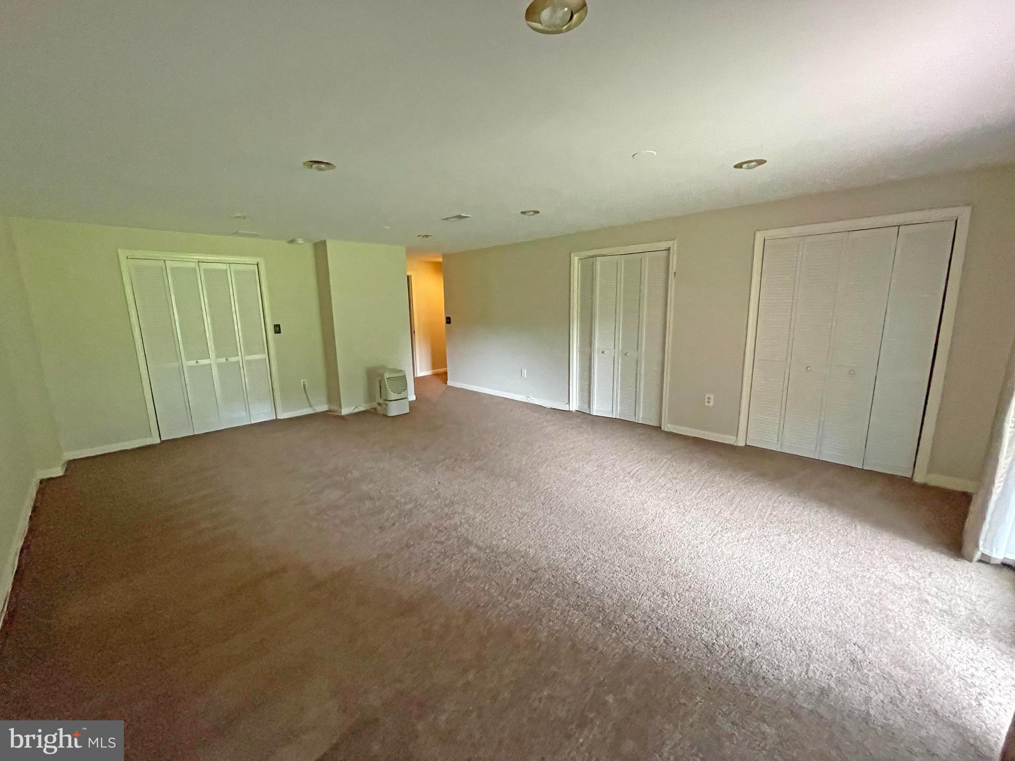 CROMWELL STATION - Residential Lease