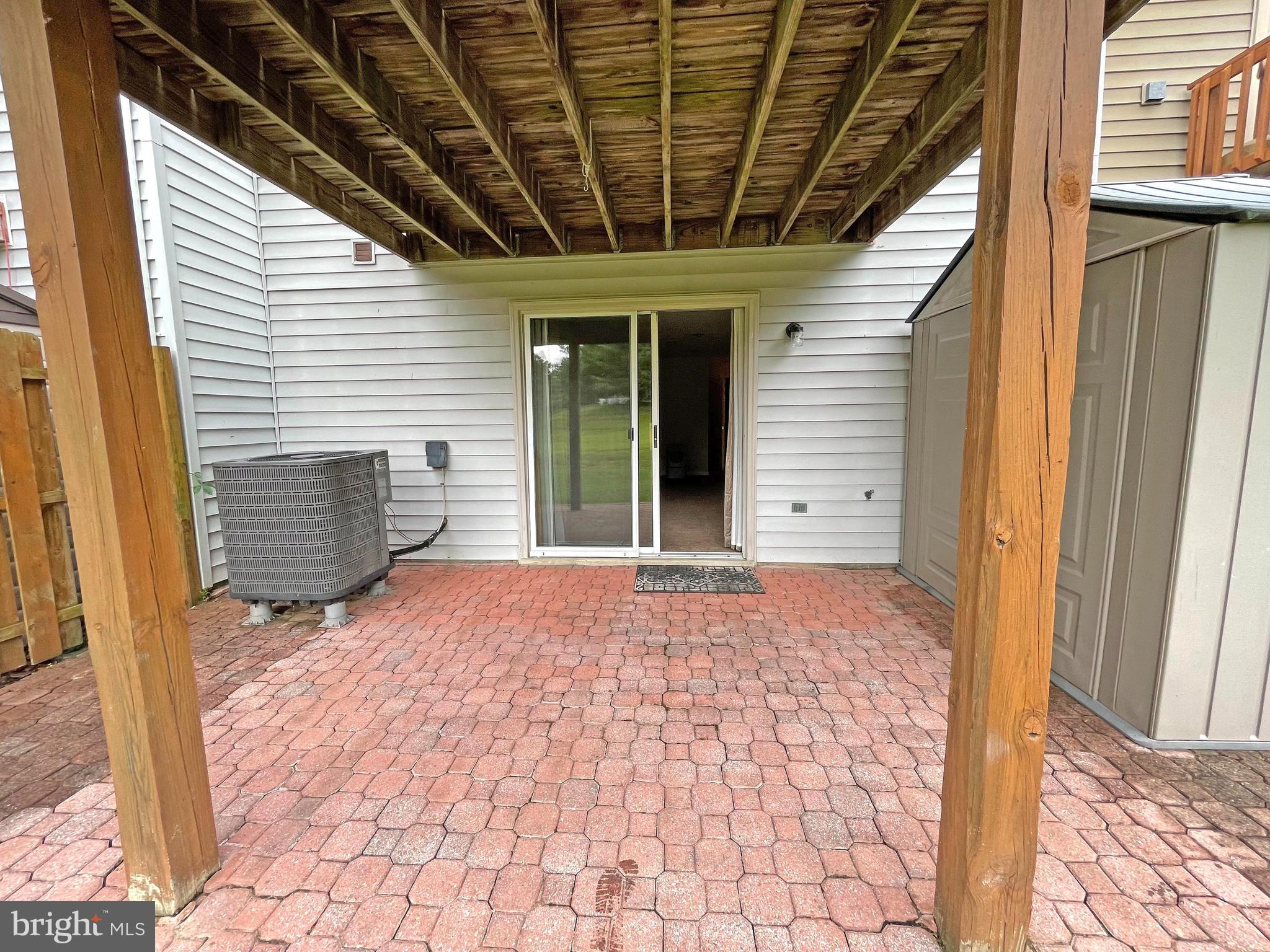 CROMWELL STATION - Residential Lease