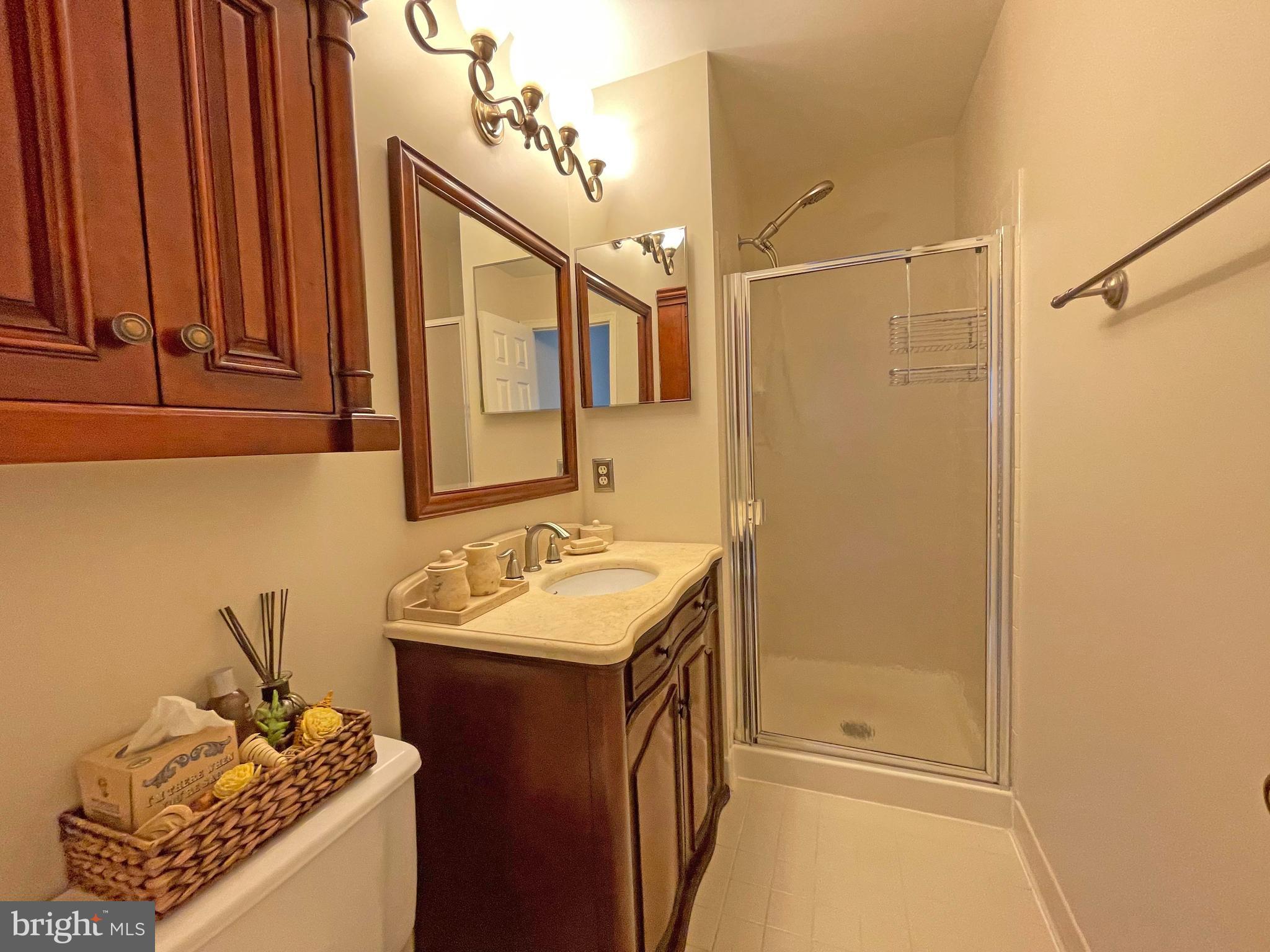 CROMWELL STATION - Residential Lease