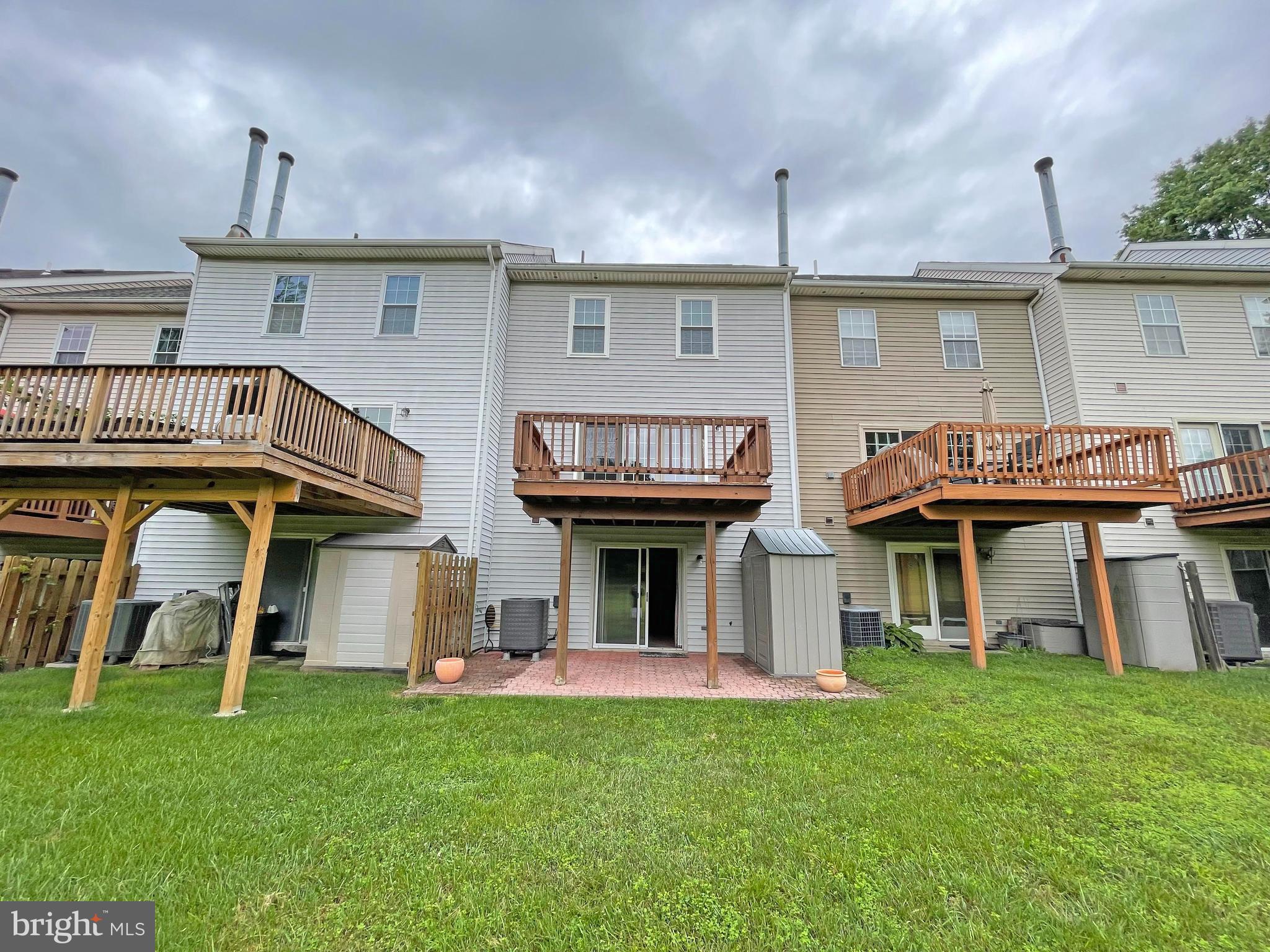 CROMWELL STATION - Residential Lease