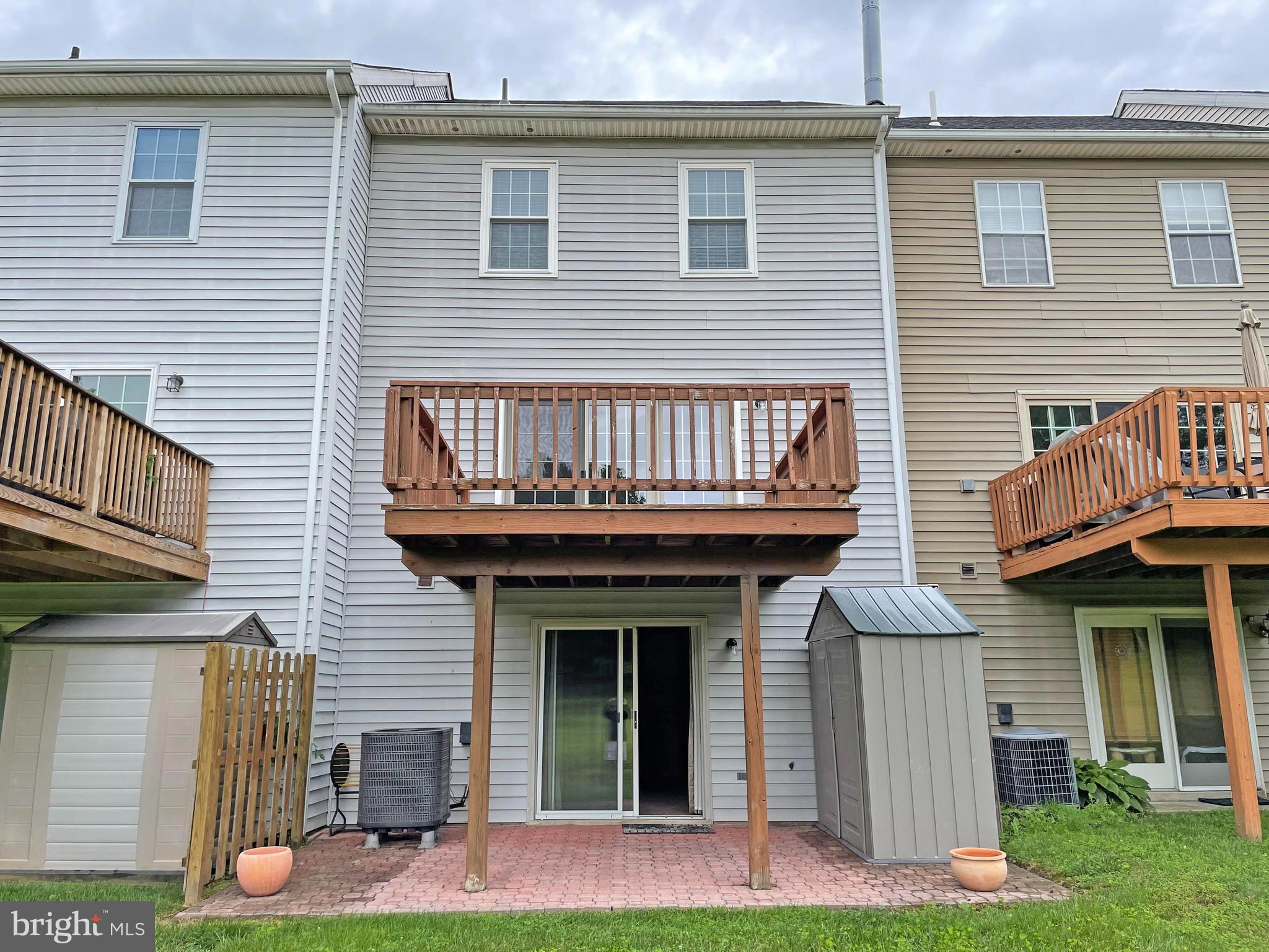 CROMWELL STATION - Residential Lease