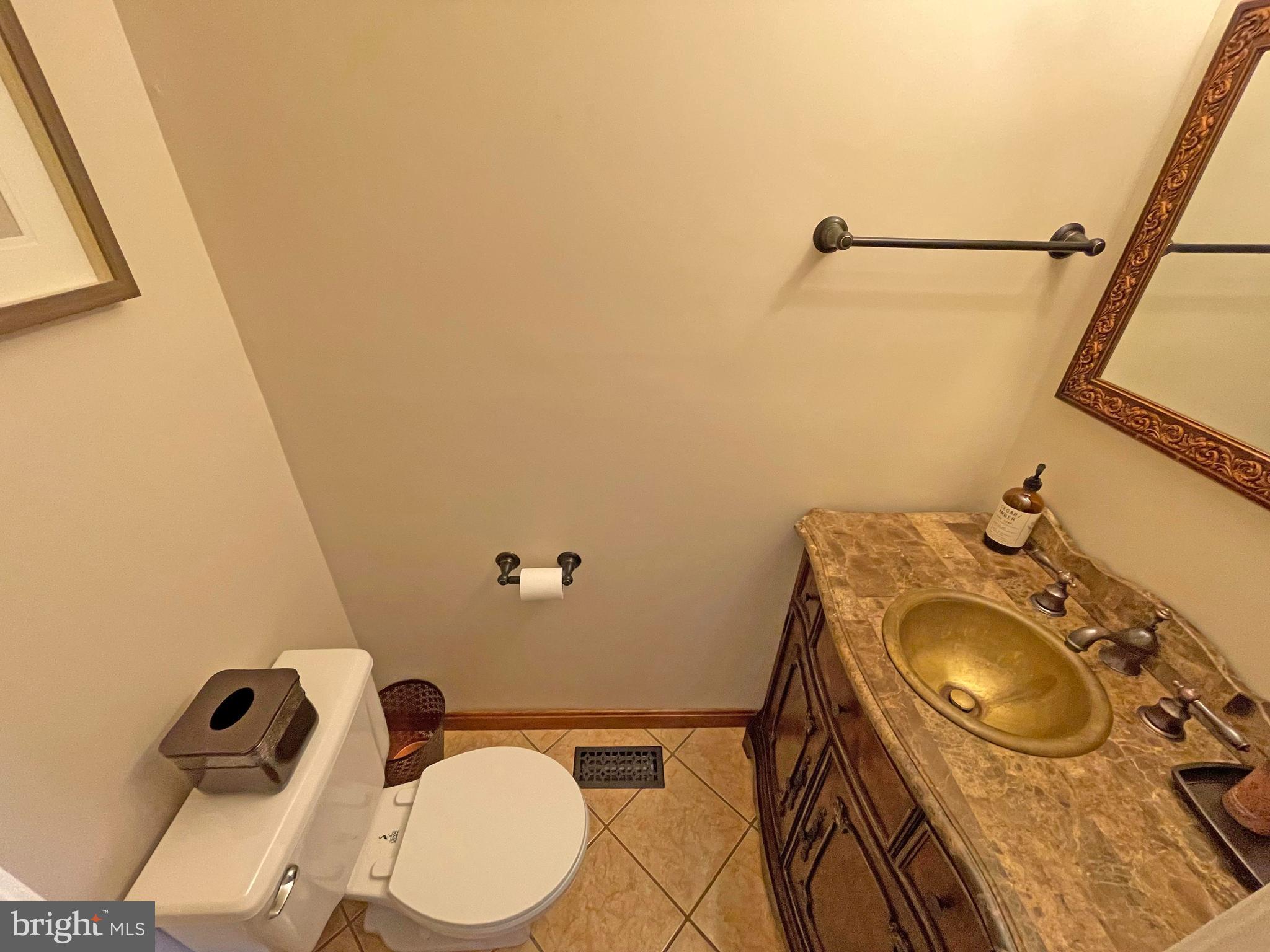 CROMWELL STATION - Residential Lease