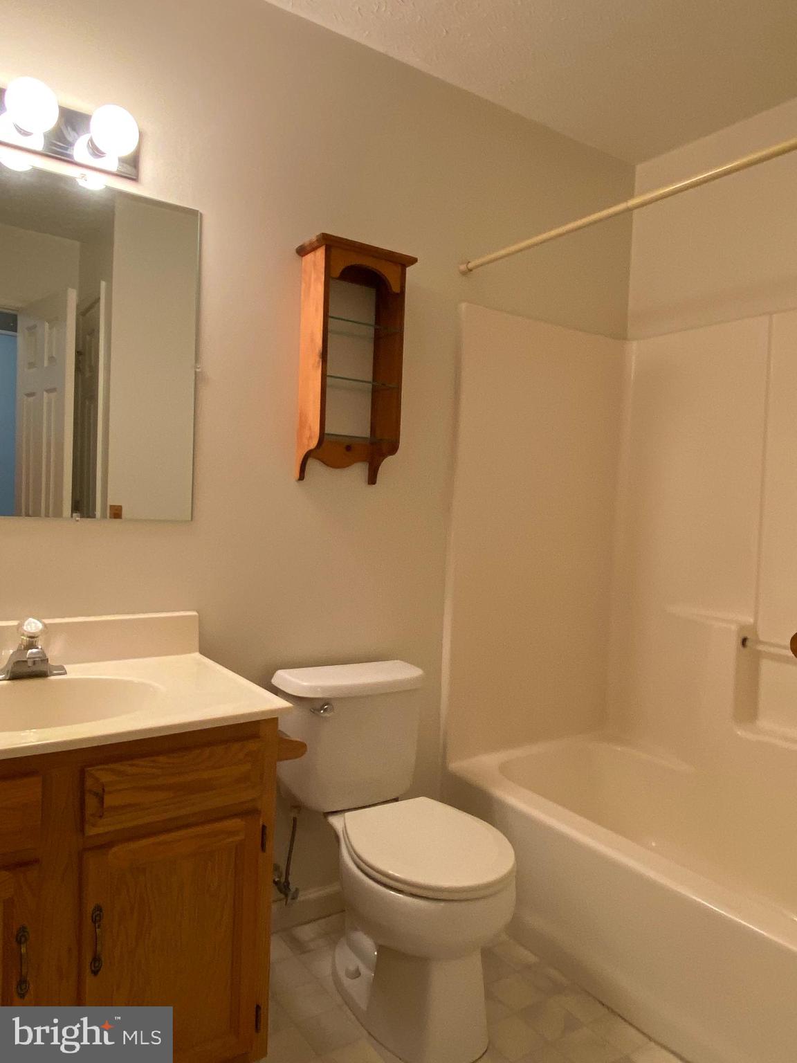 FOXCREST MANOR - Residential