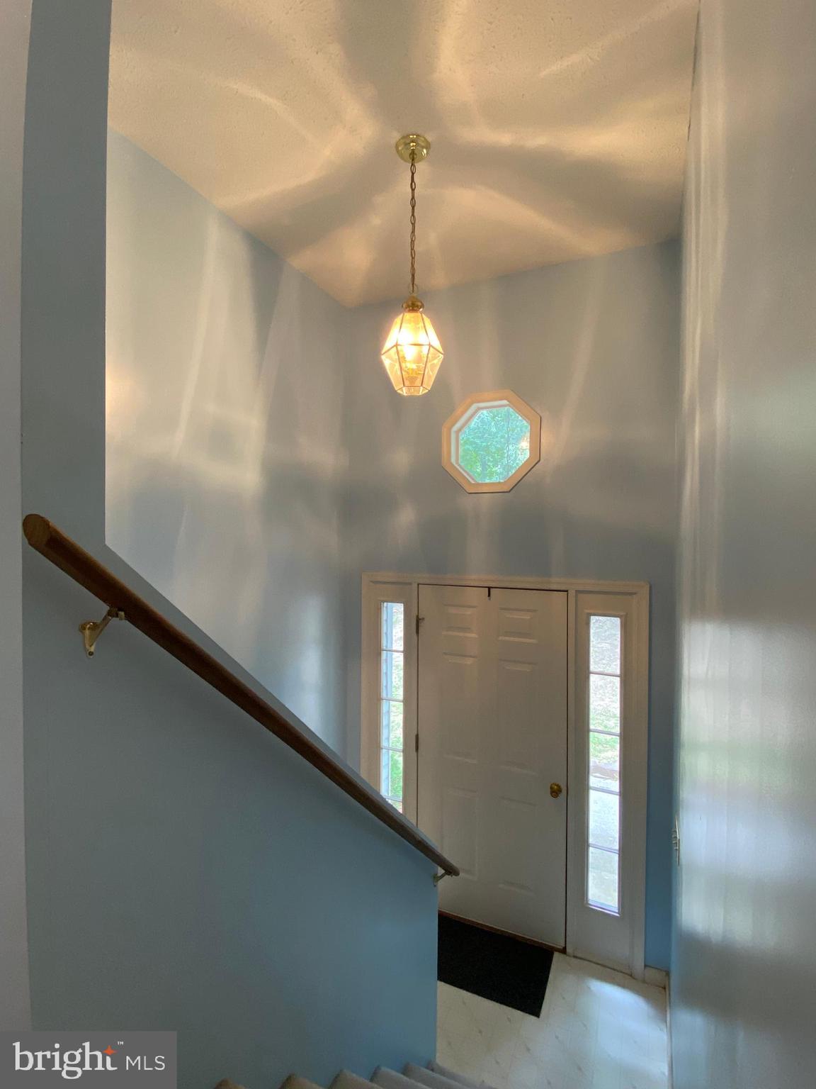 FOXCREST MANOR - Residential