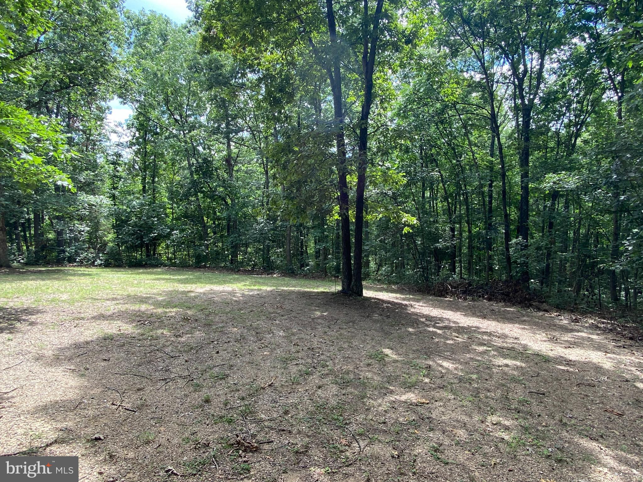 FOXCREST MANOR - Residential