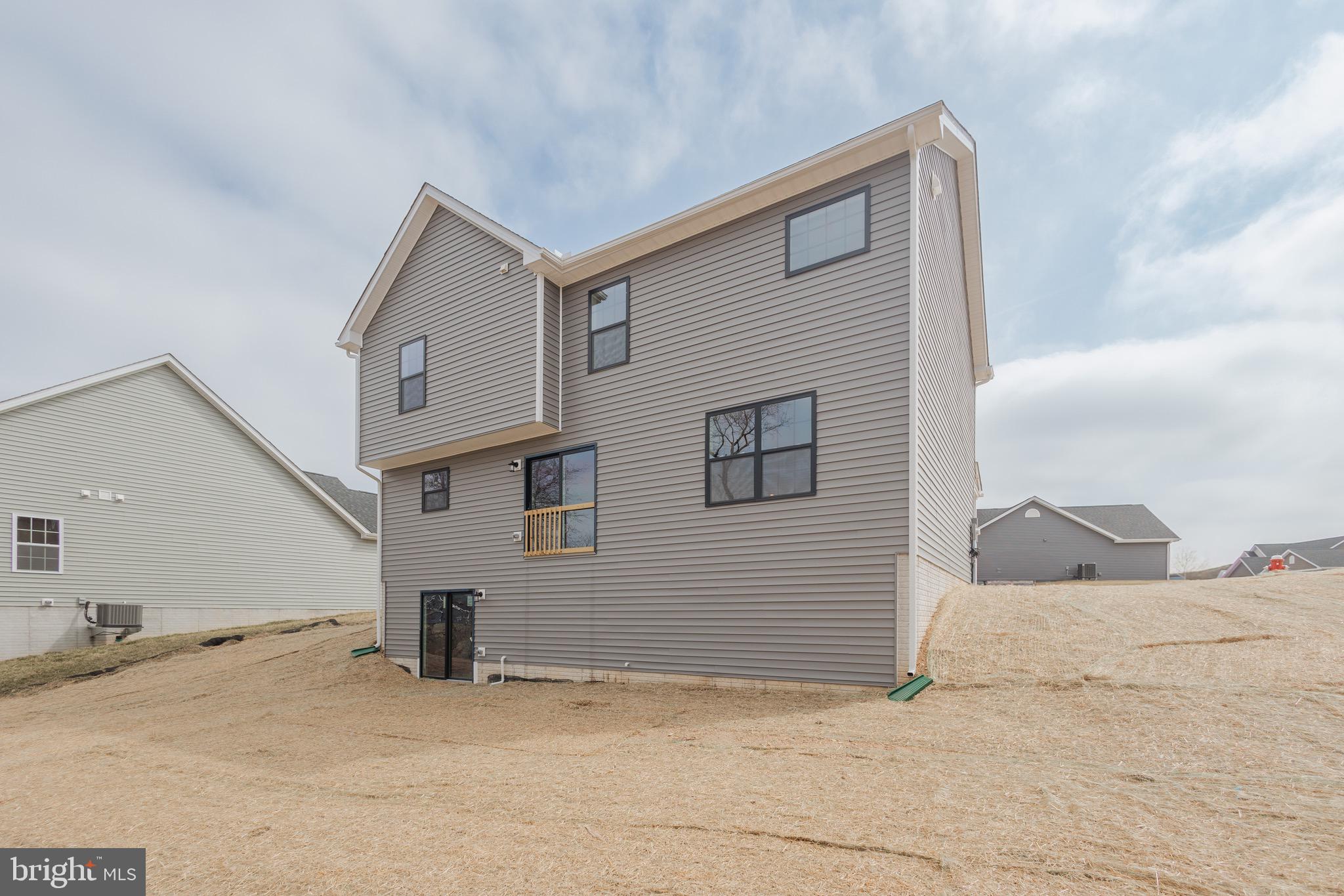 HARVEST GLEN - Residential