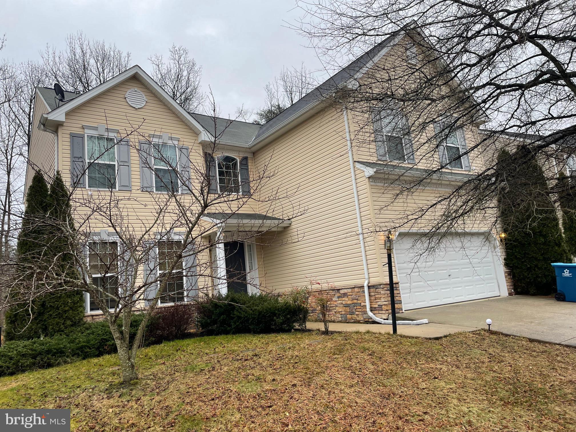 PATRIOTS GLEN - Residential