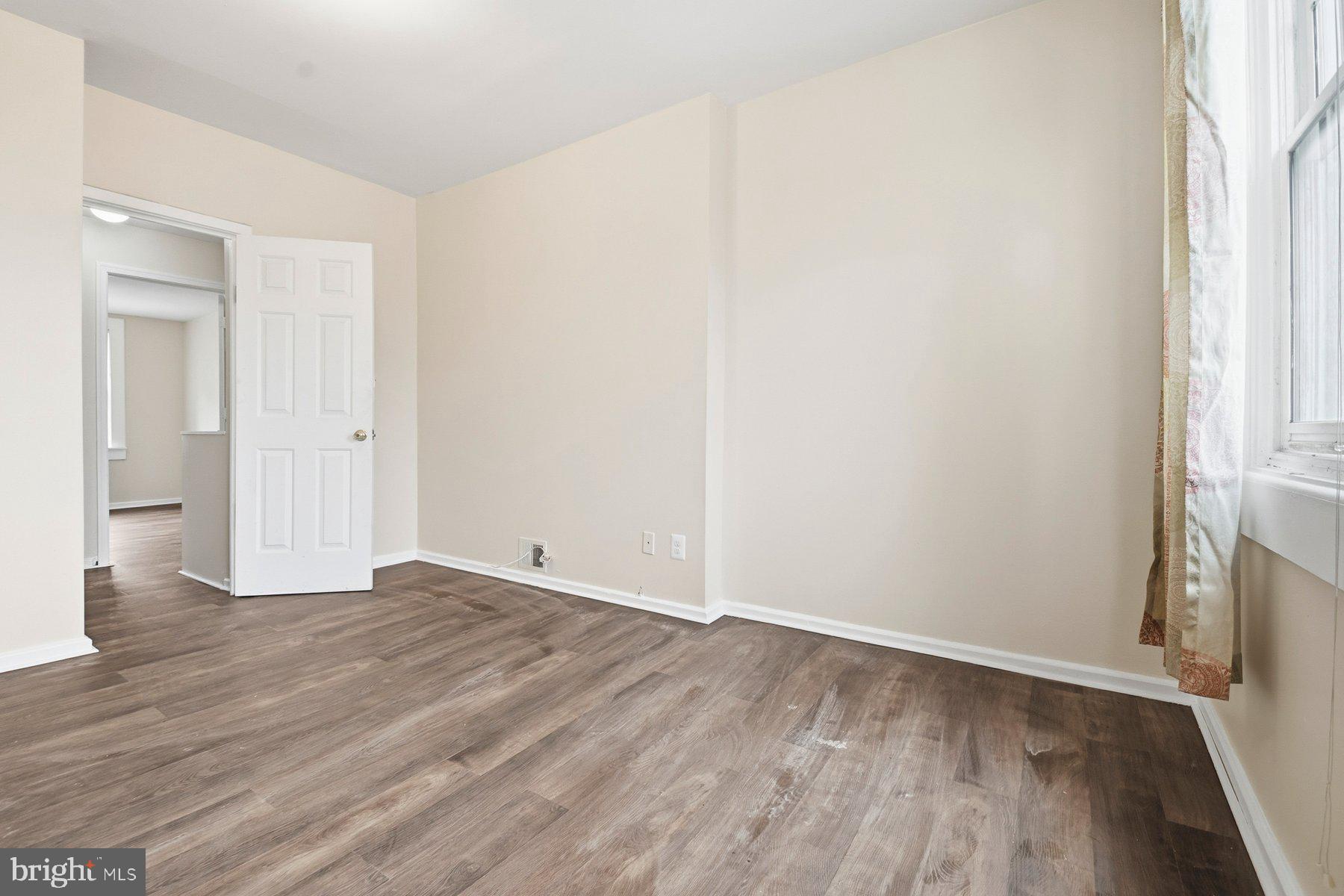 CAMDEN YARDS - Residential