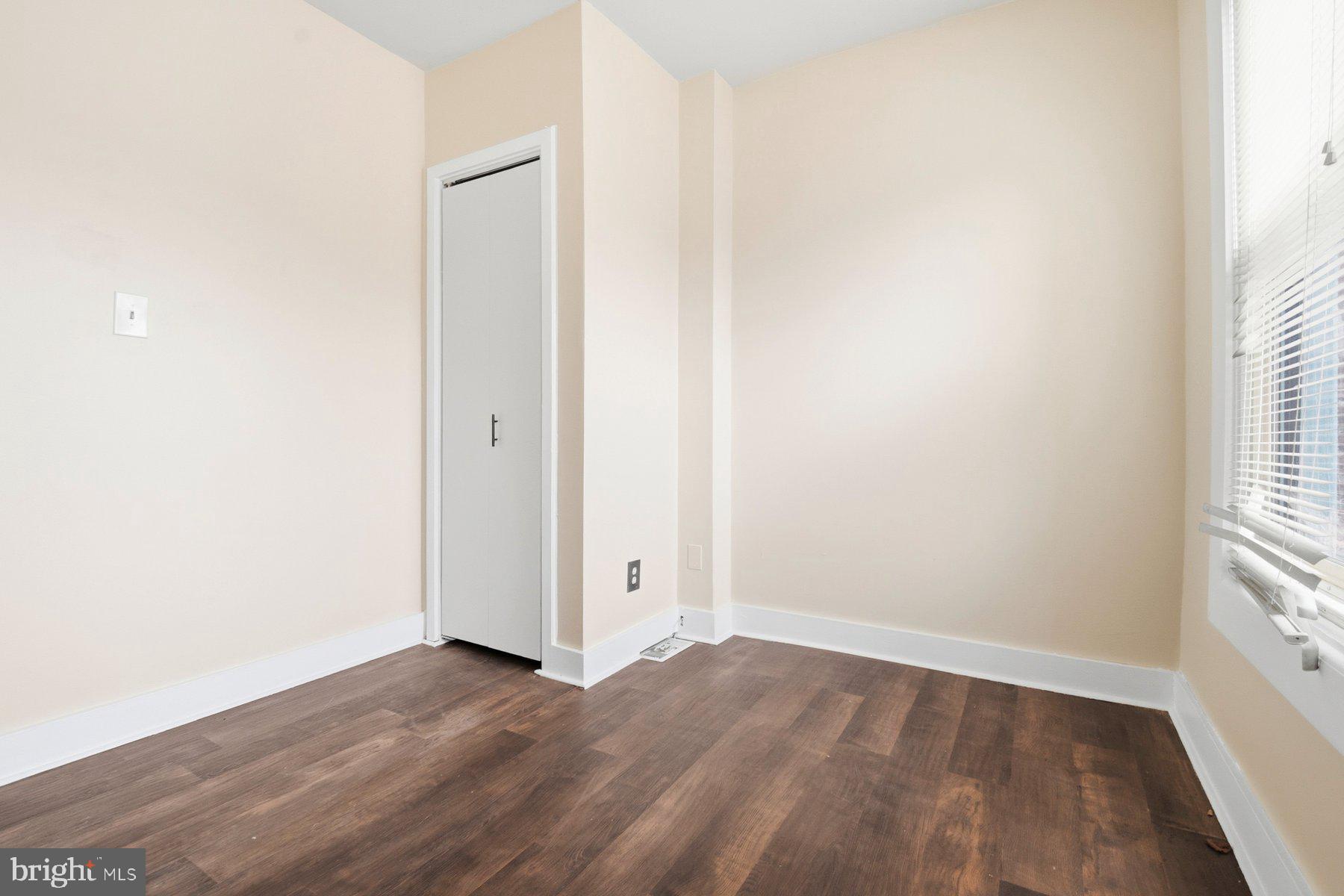 CAMDEN YARDS - Residential