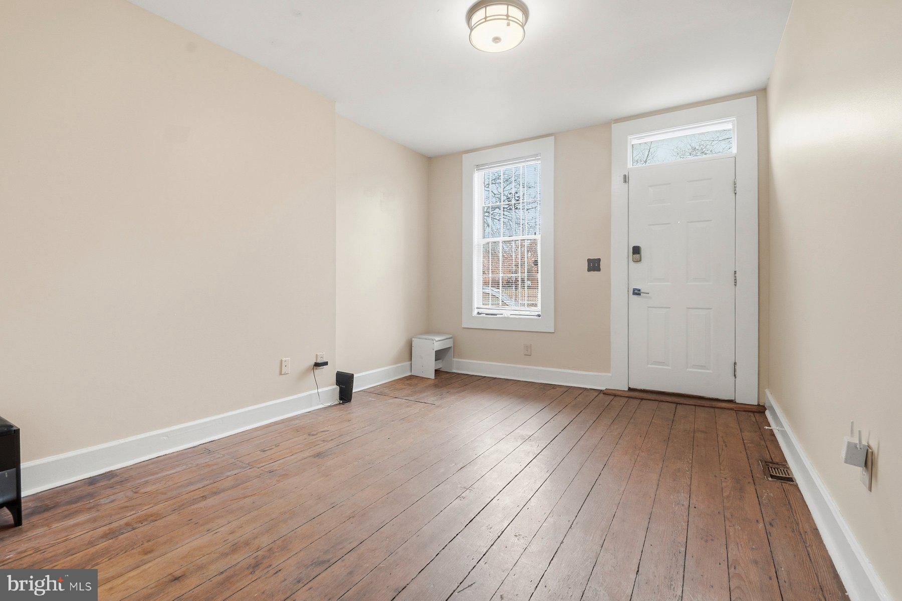 CAMDEN YARDS - Residential