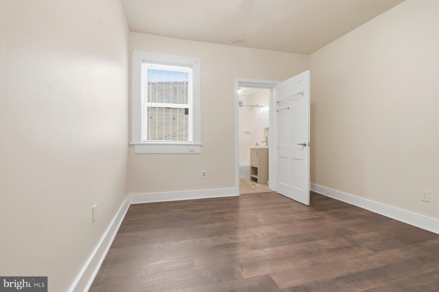 CAMDEN YARDS - Residential