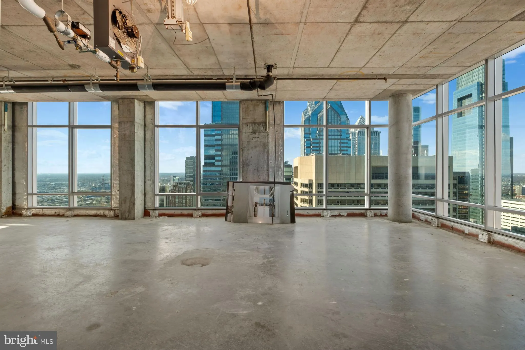 Philadelphia, Pennsylvania 19102, United States, 4 Bedrooms Bedrooms, ,5 BathroomsBathrooms,Residential,Active,104731