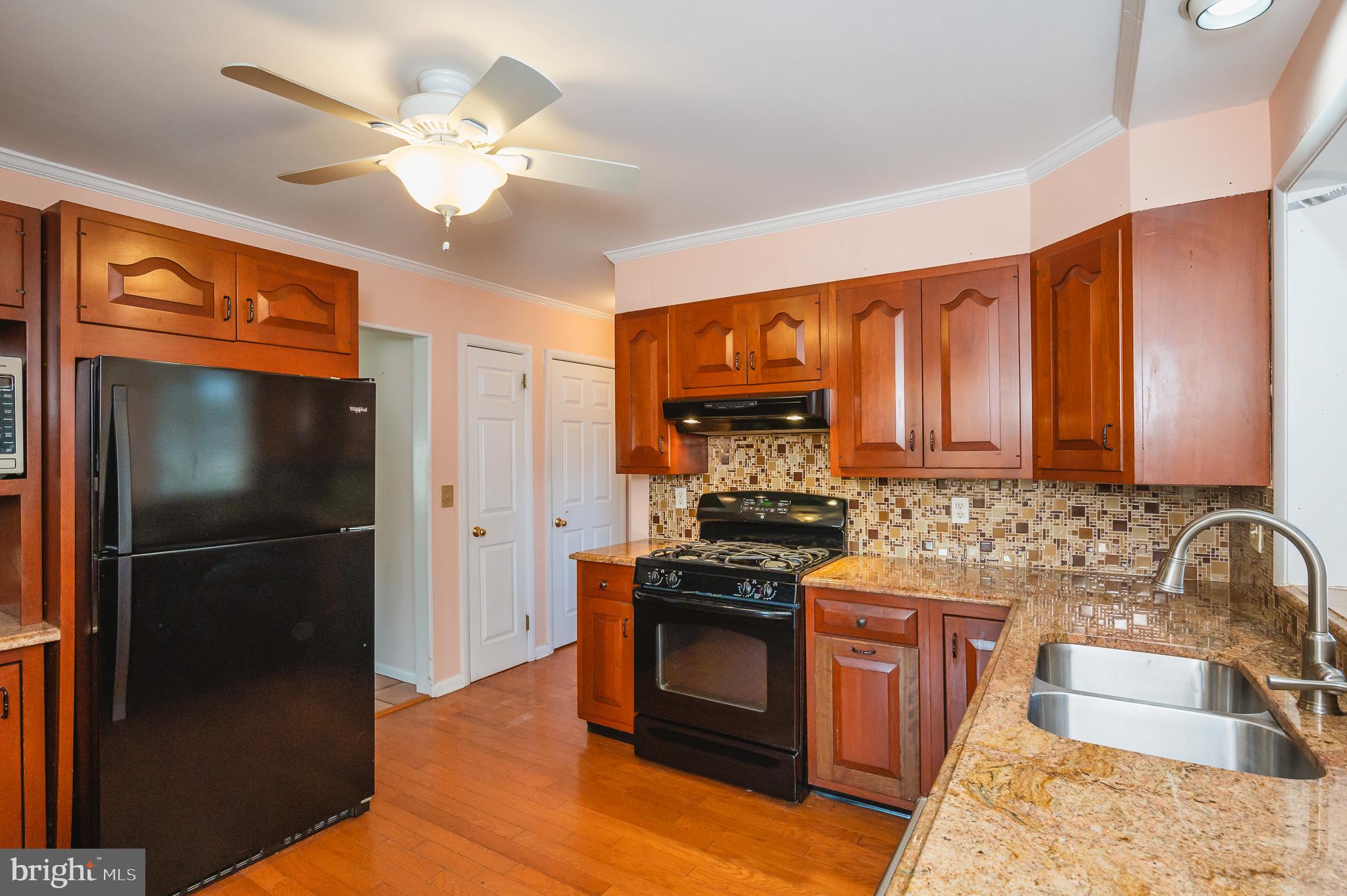 PARADISE HEIGHTS - Residential