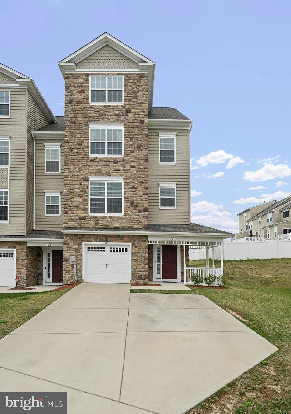 PRINCE FREDERICK CROSSING - Residential