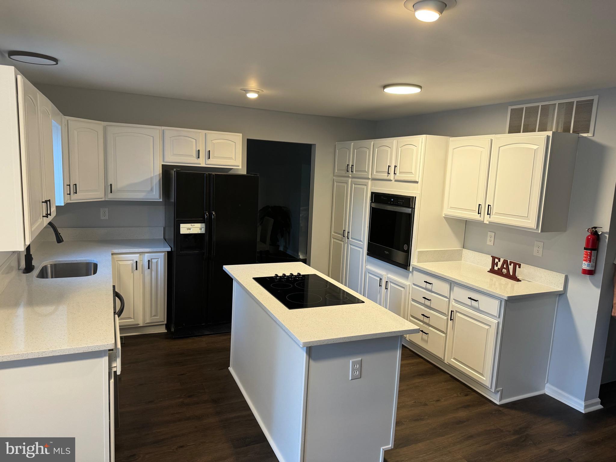 BLUE BALL VILLAGE - Residential