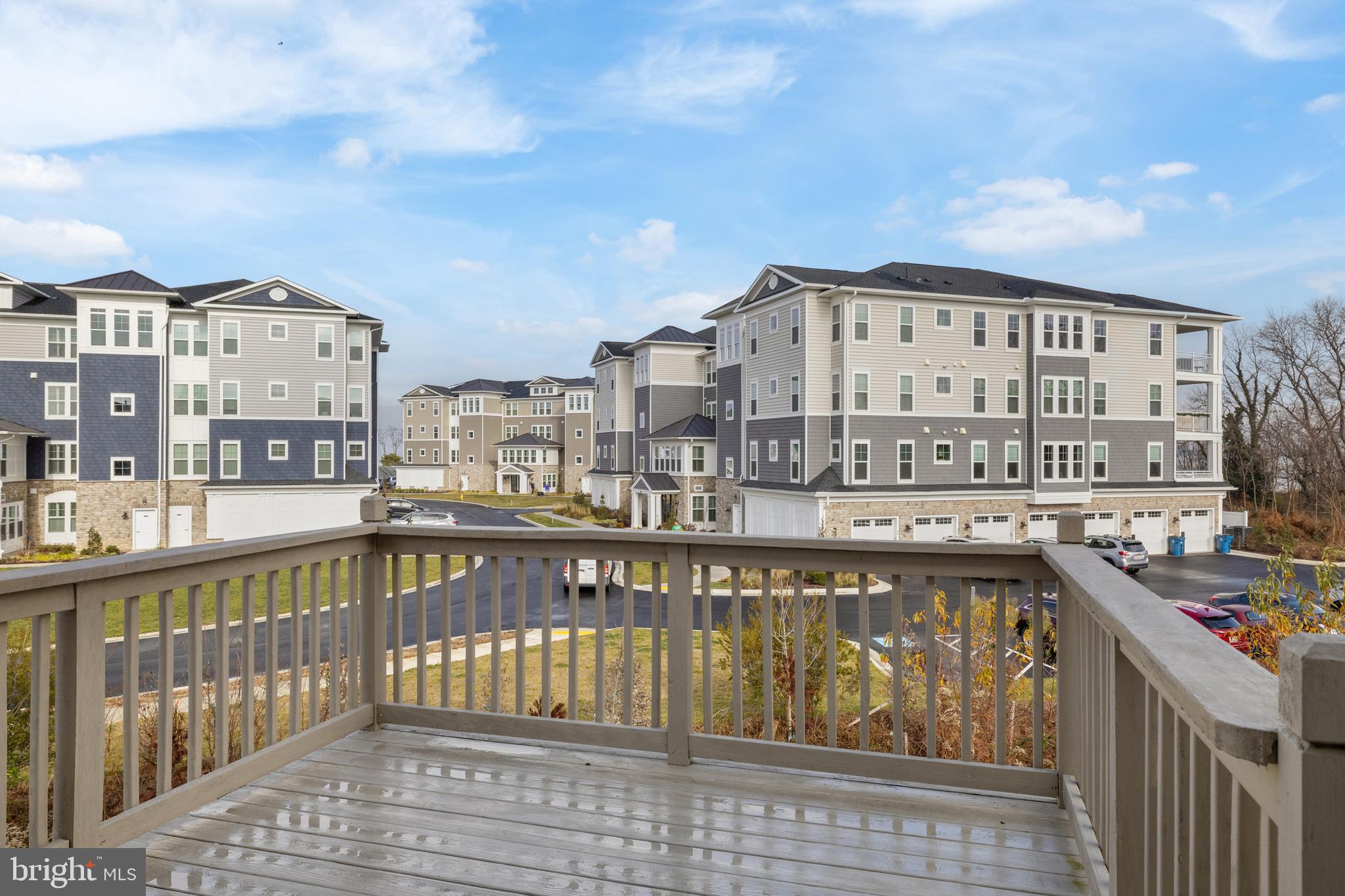 BAYSIDE - Residential