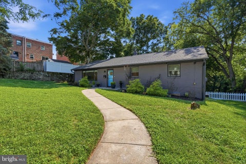 Homes For Sale - 6910 Cliff Road<br/> Philadelphia County, PHILADELPHIA, PA 19128