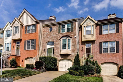 Photo of 5124 Woodford Drive, CENTREVILLE, VA 20120 (MLS # VAFX2342456)