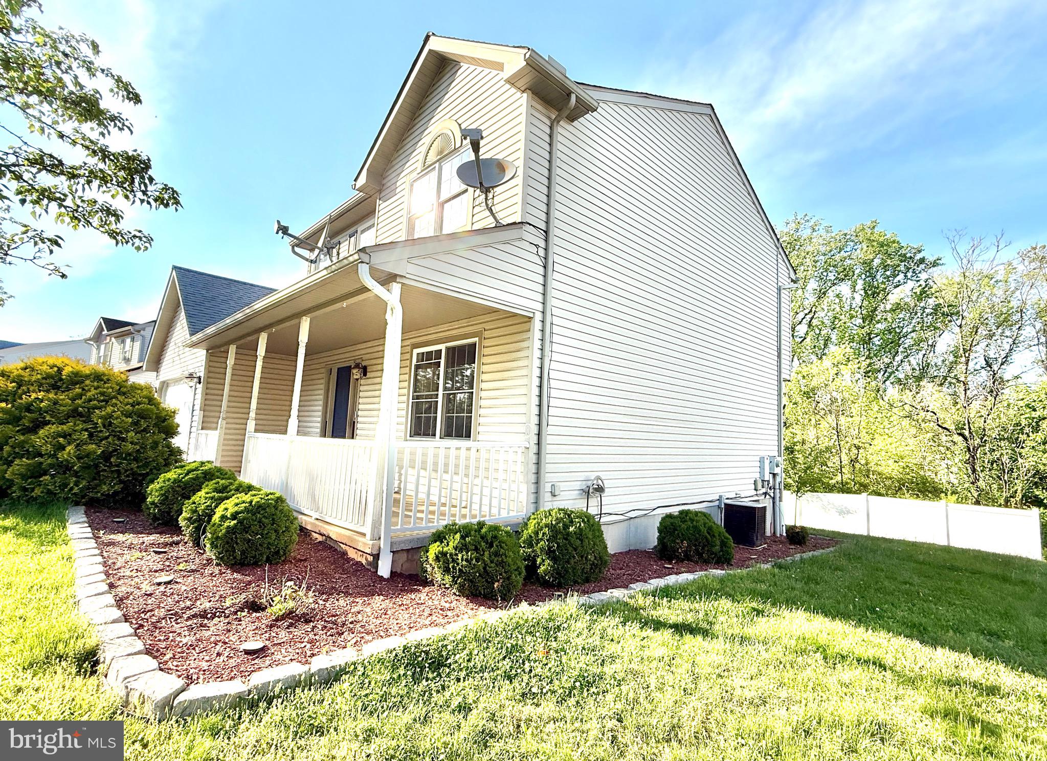 LONG POND - Residential