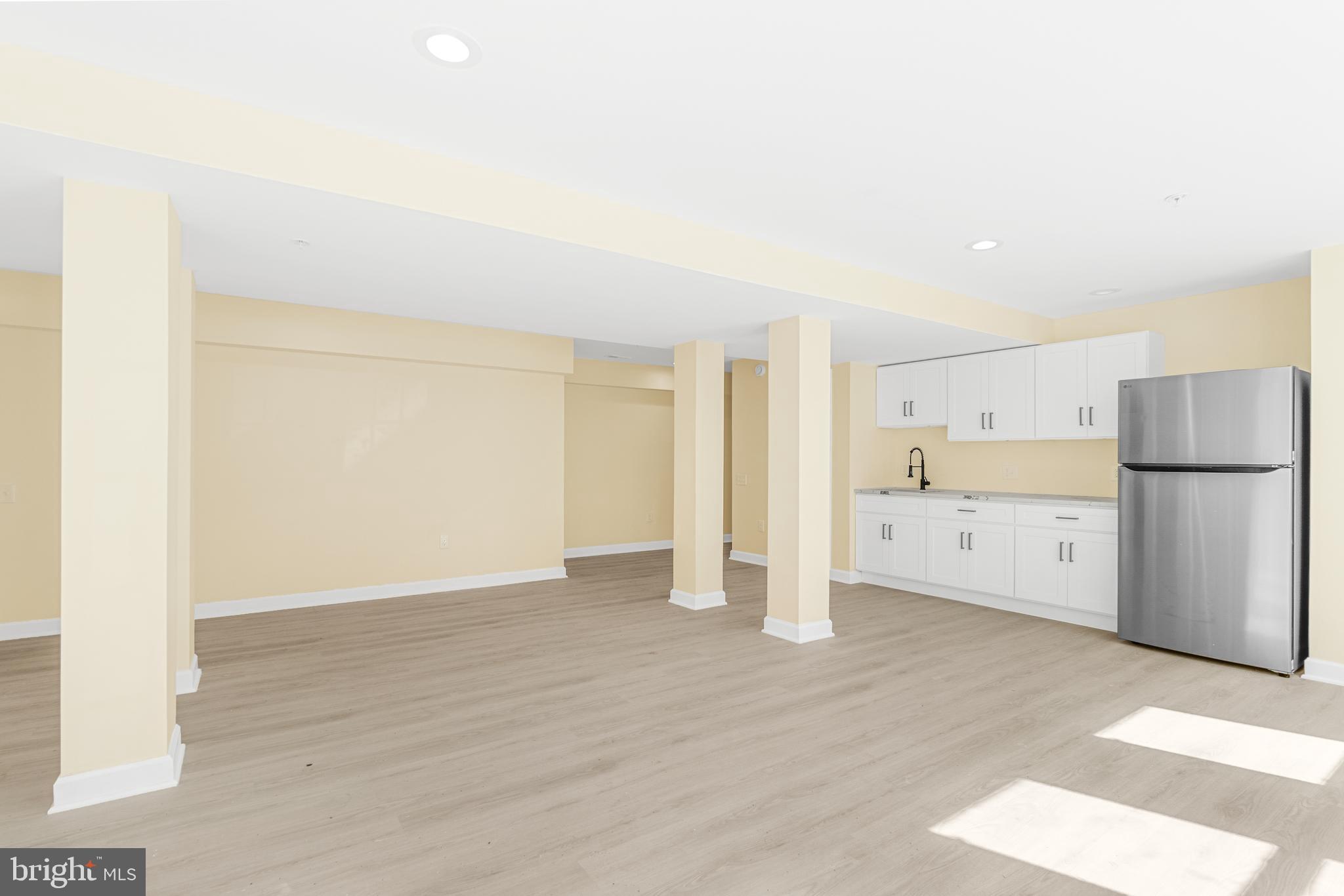 YORKTOWN - Residential