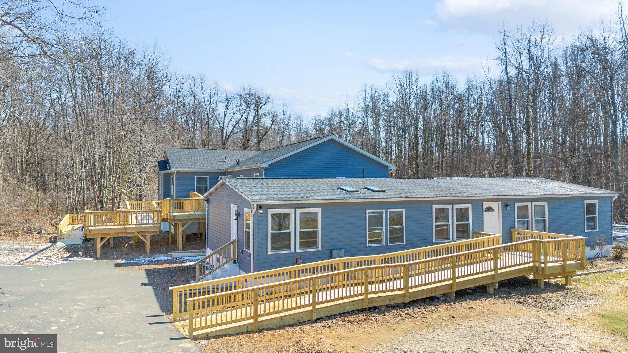 YORKTOWN - Residential