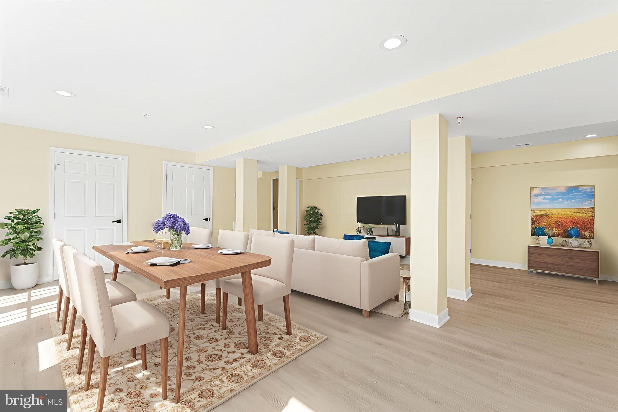 YORKTOWN - Residential