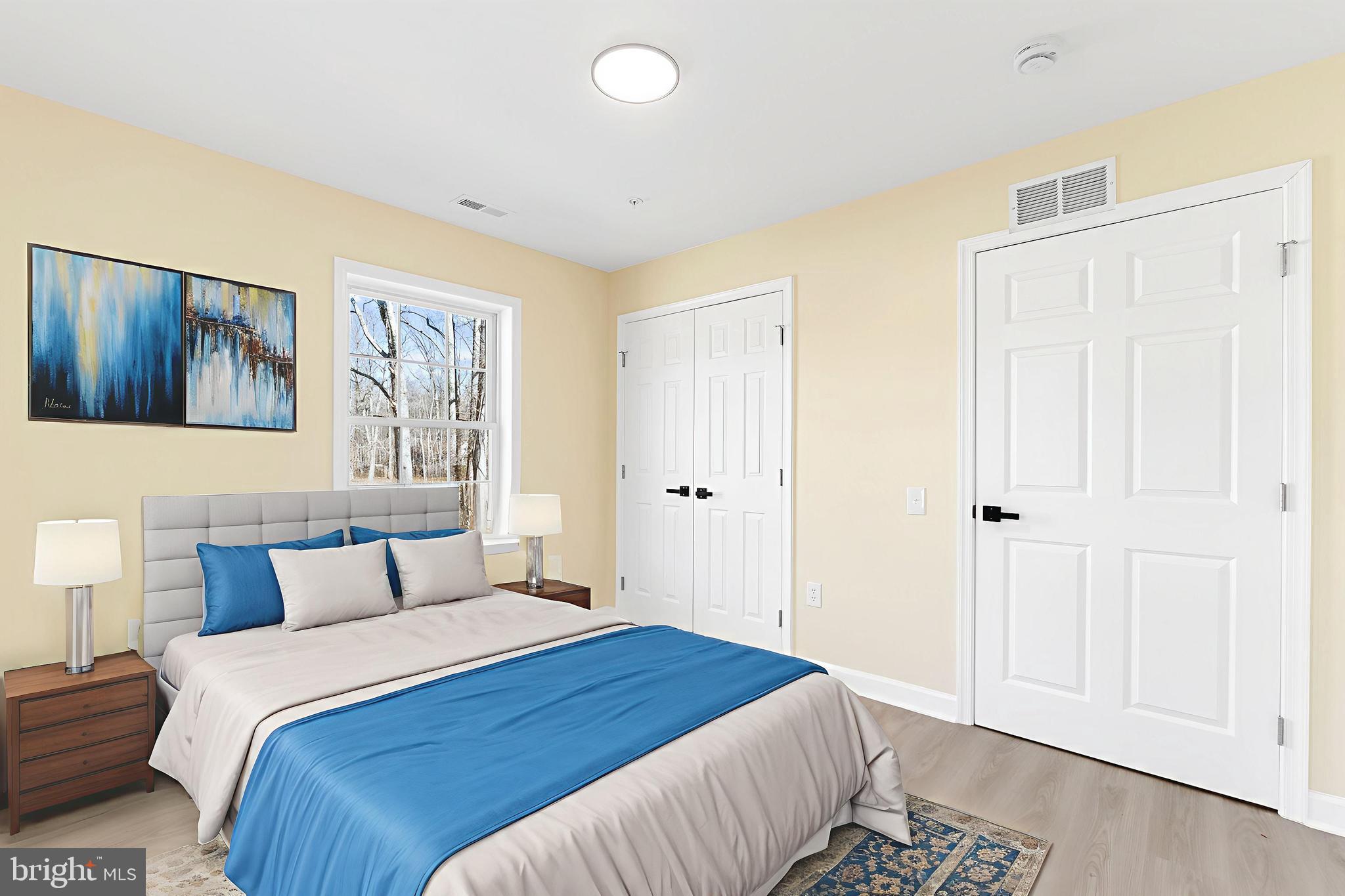 YORKTOWN - Residential