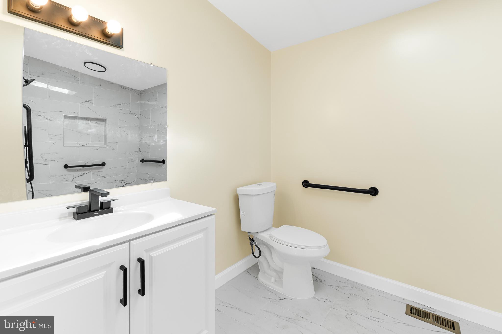 YORKTOWN - Residential