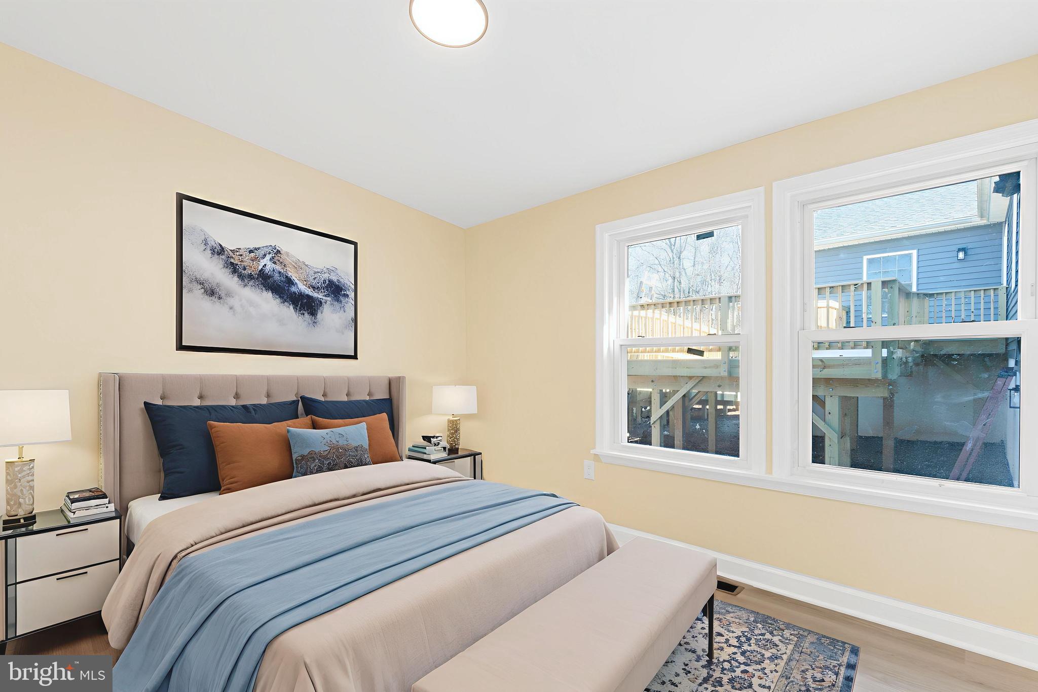 YORKTOWN - Residential