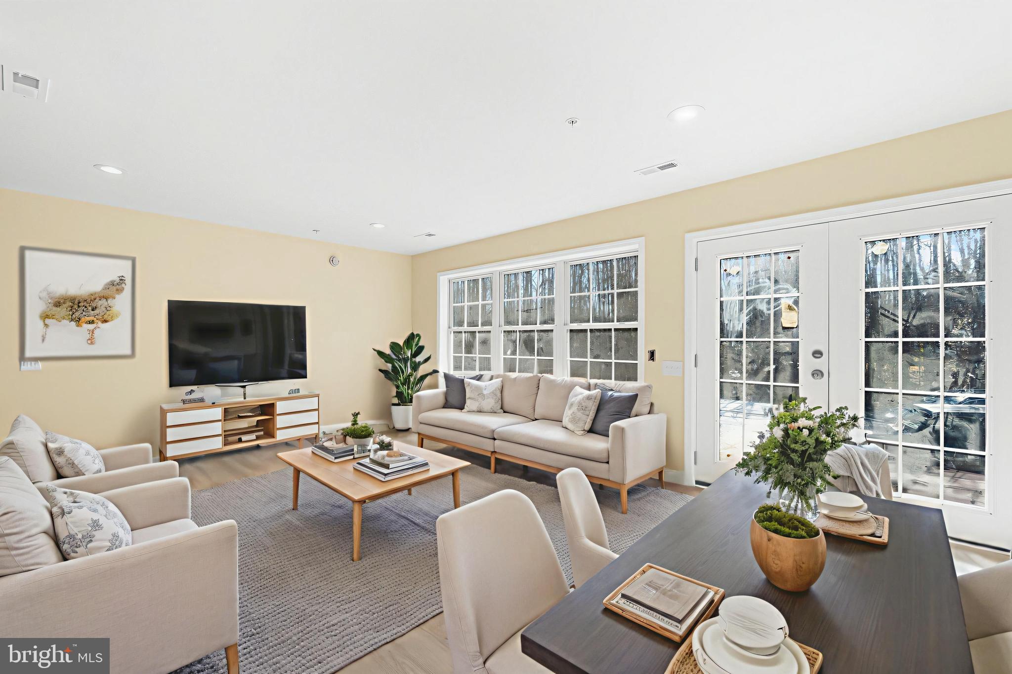 YORKTOWN - Residential