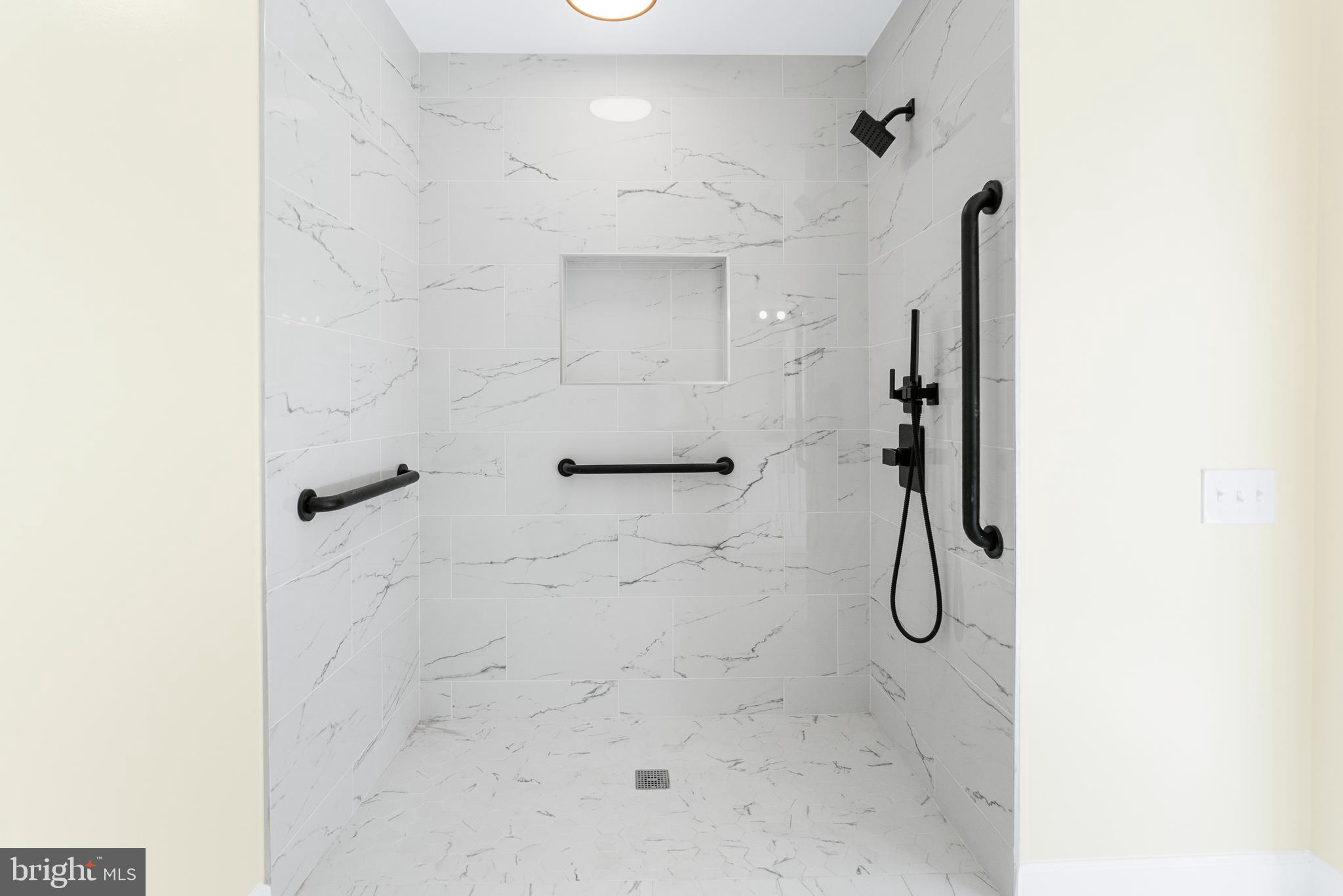 YORKTOWN - Residential