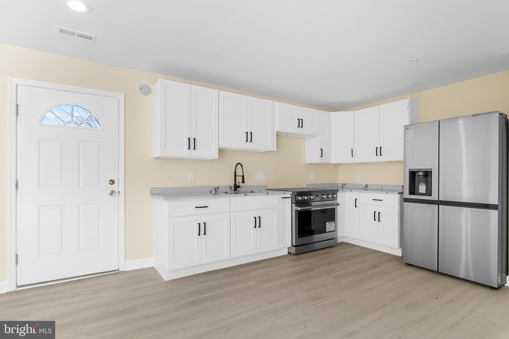 YORKTOWN - Residential