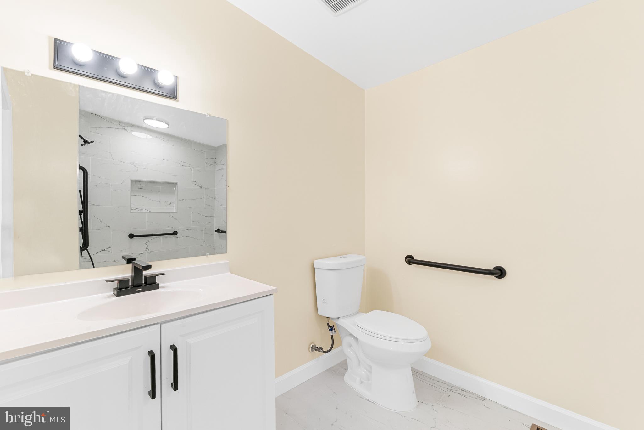 YORKTOWN - Residential