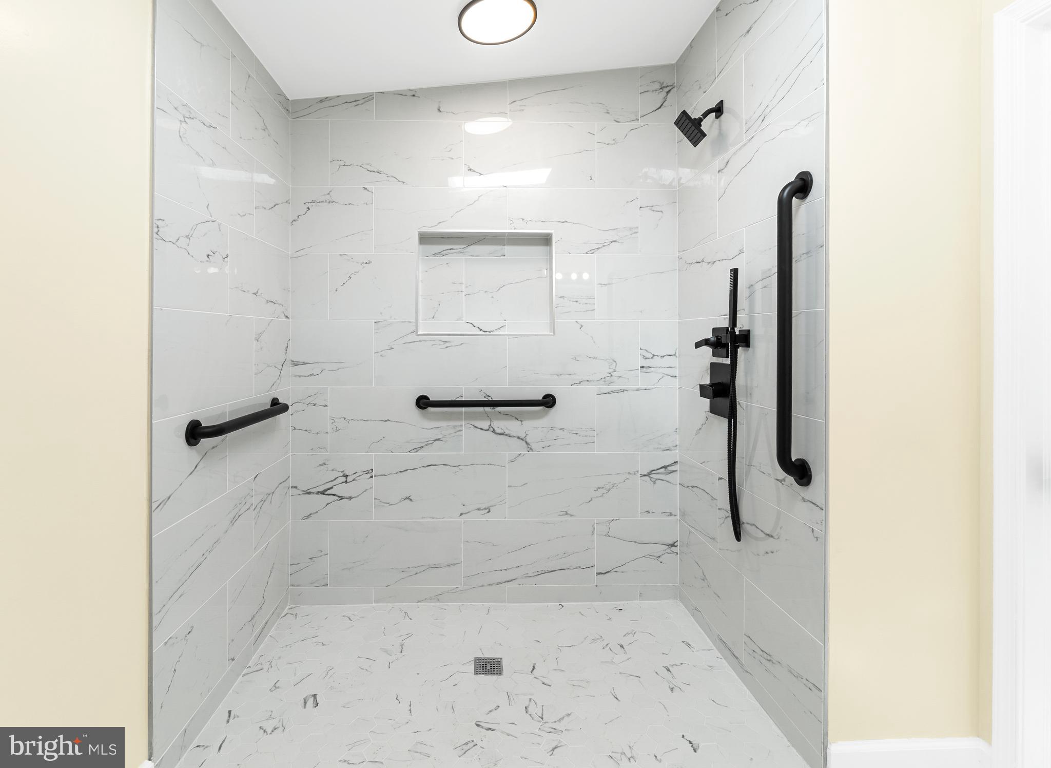 YORKTOWN - Residential