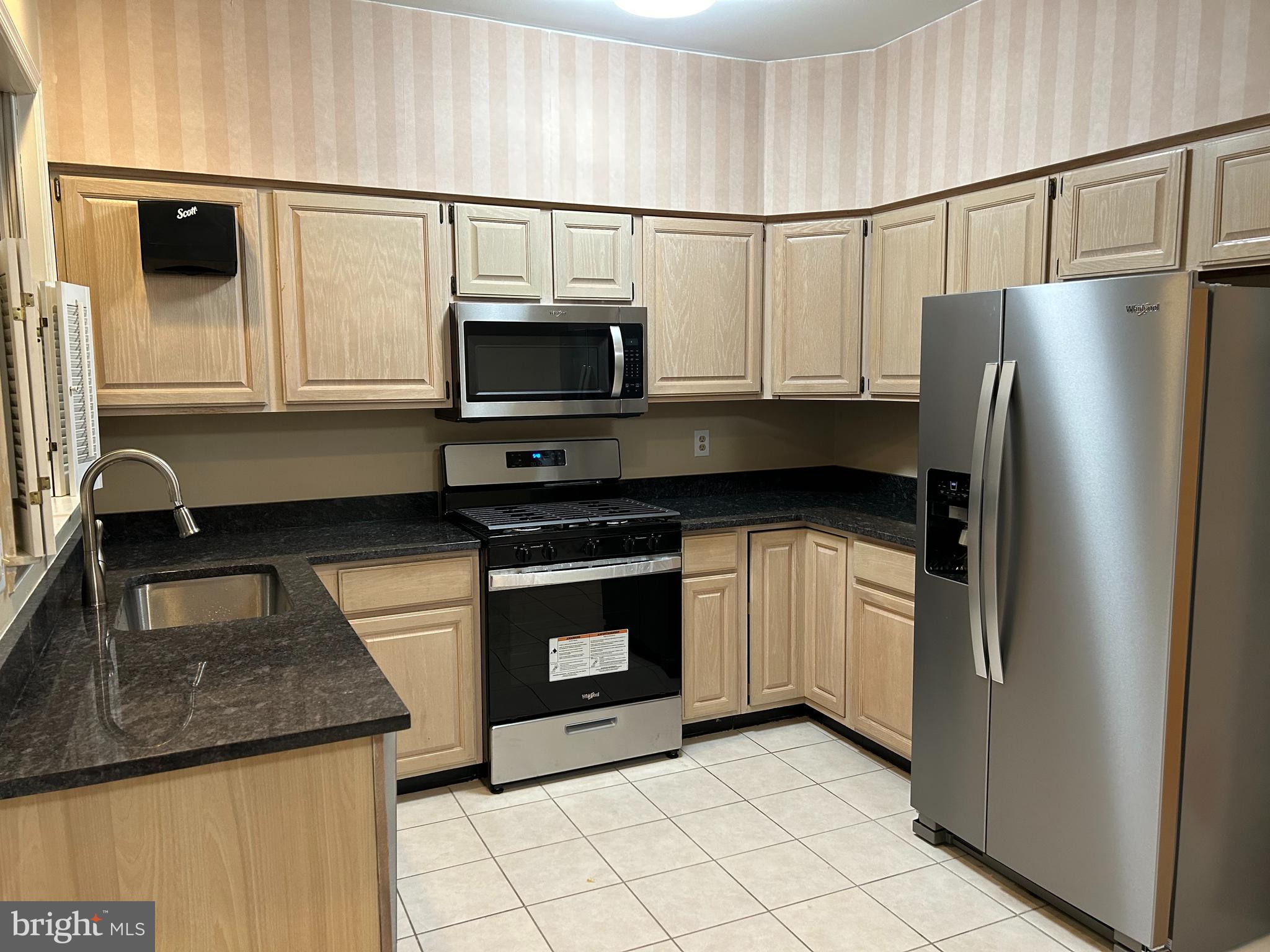 MAYS CHAPEL NORTH - Residential Lease