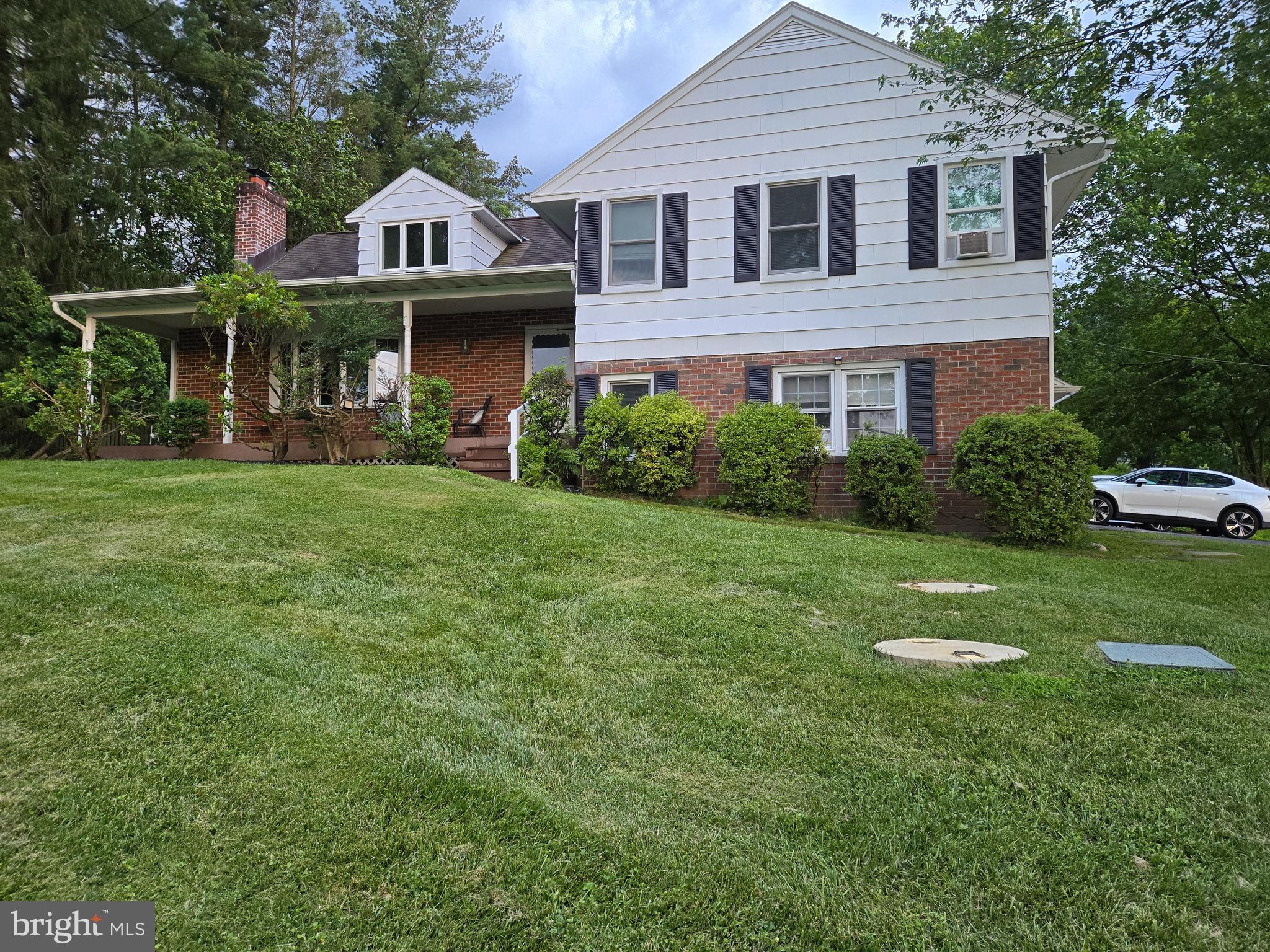1086 TOWNSEND CIRCLE