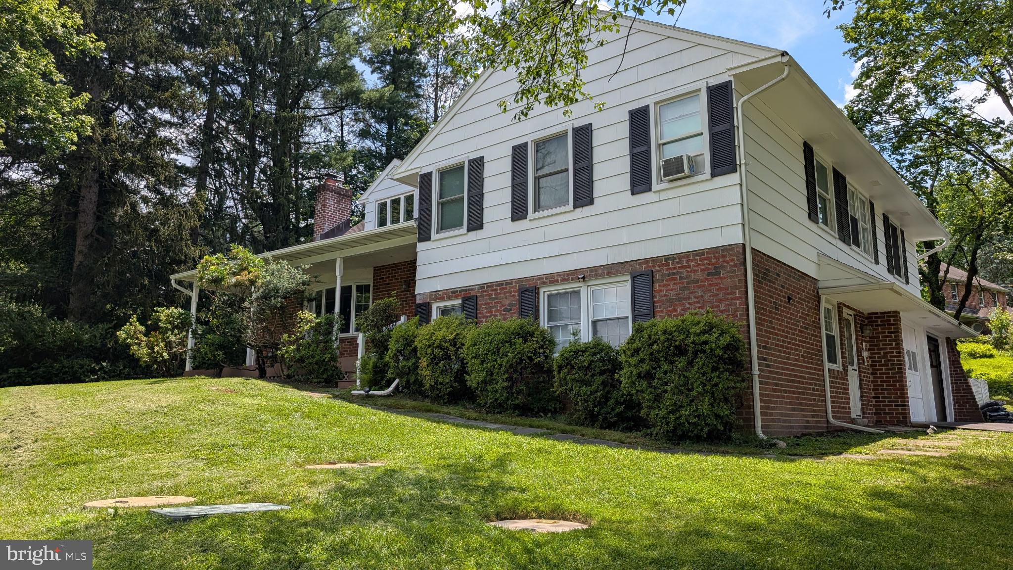 1086 TOWNSEND CIRCLE