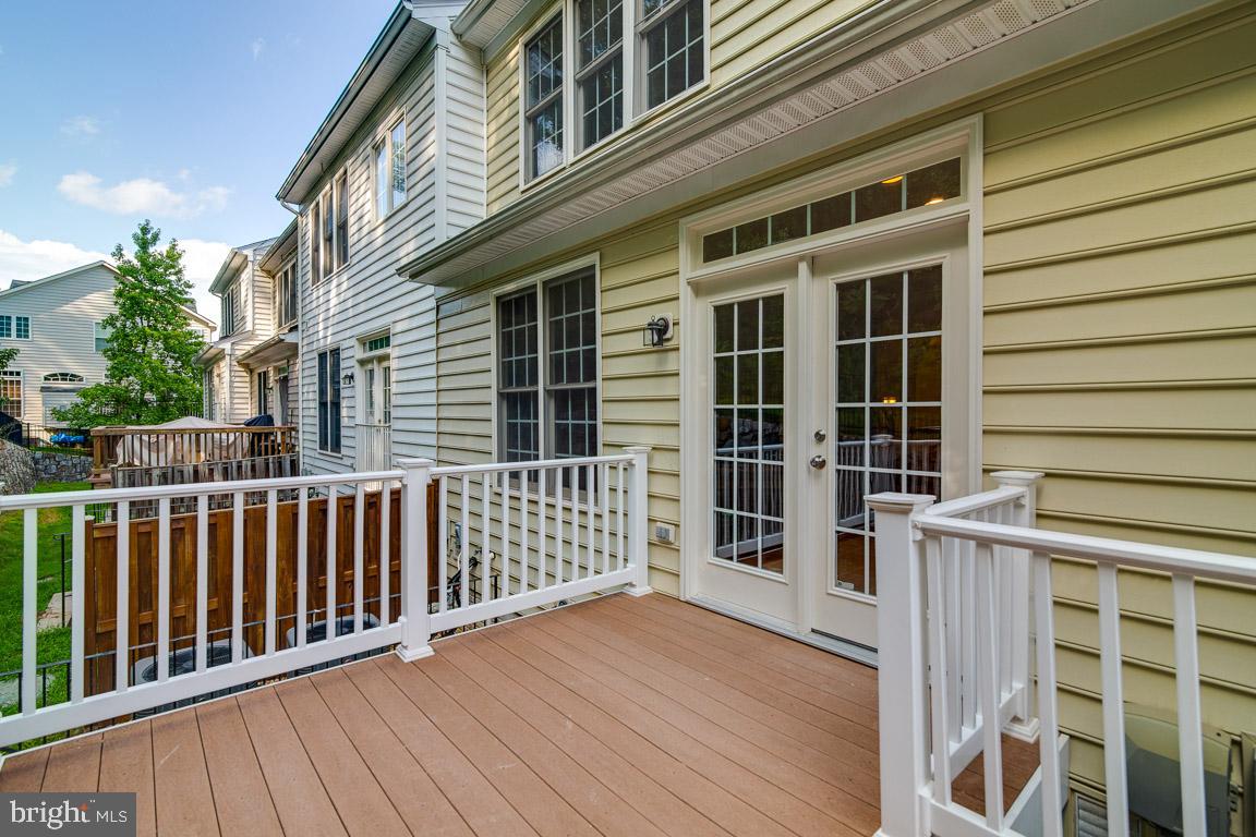 LORTON VALLEY NORTH - Residential