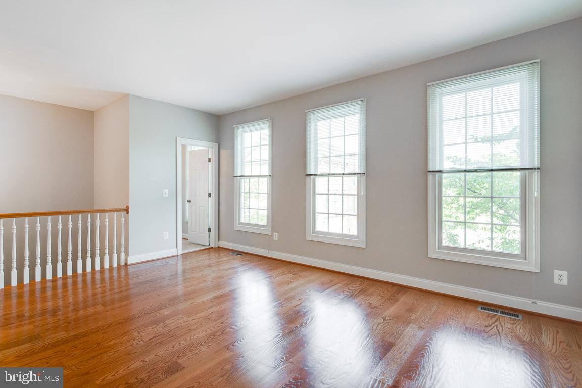 LORTON VALLEY NORTH - Residential