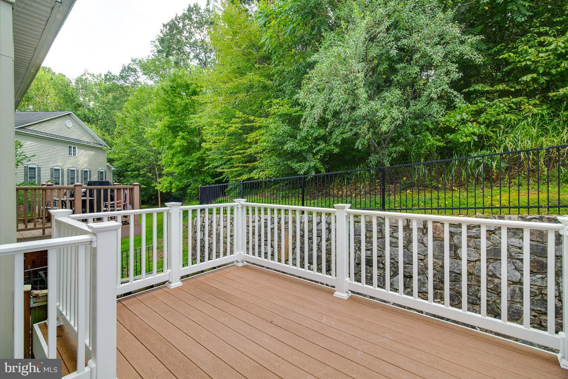 LORTON VALLEY NORTH - Residential