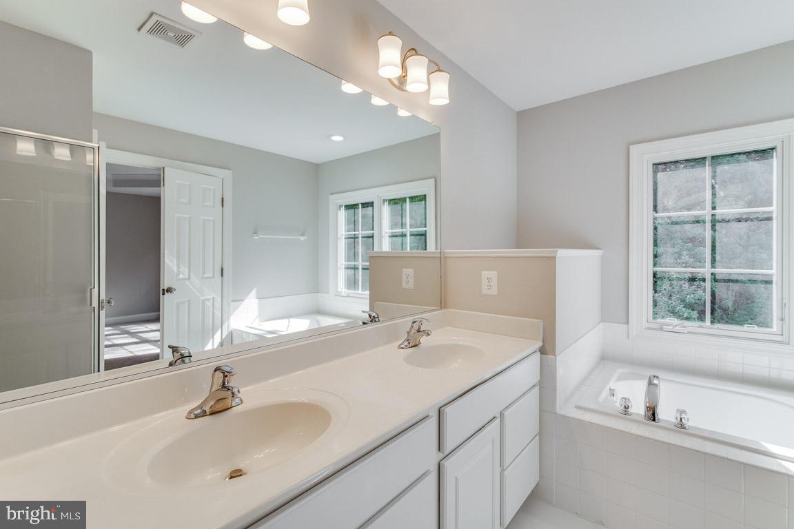 LORTON VALLEY NORTH - Residential