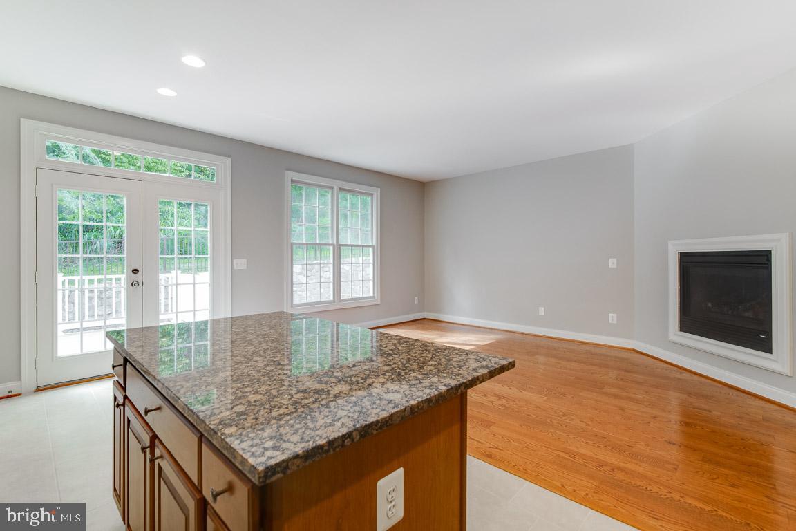 LORTON VALLEY NORTH - Residential