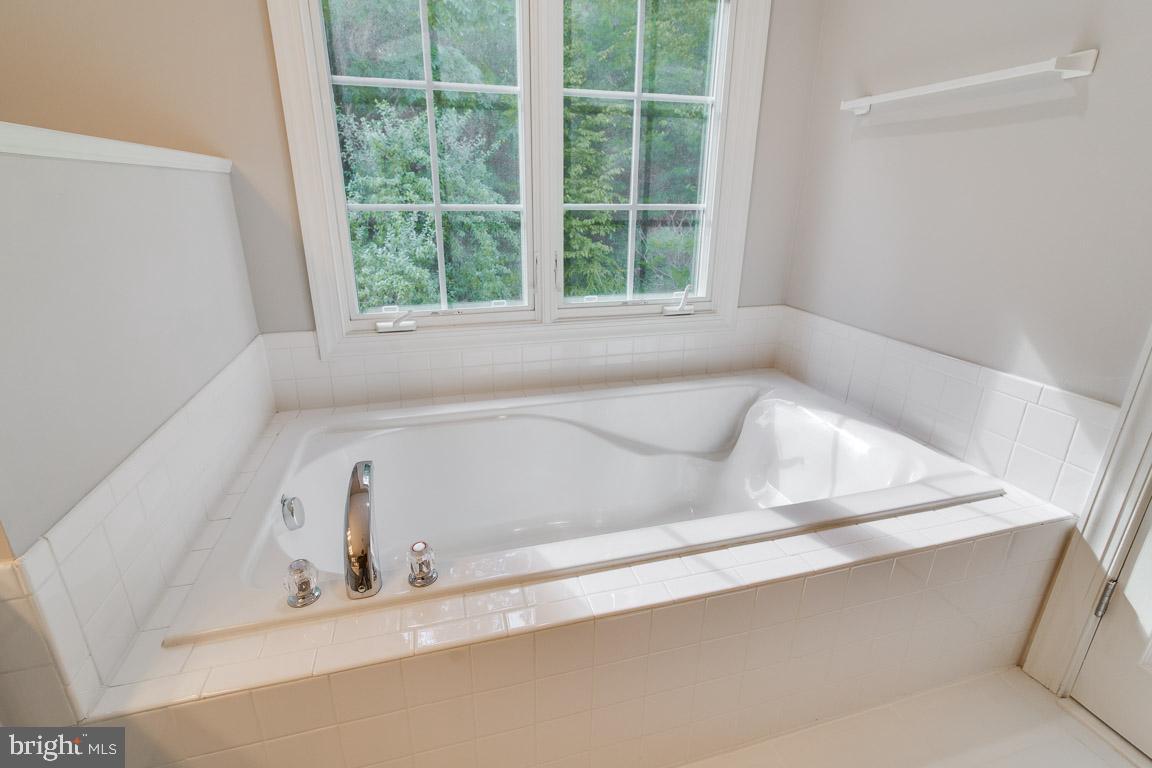 LORTON VALLEY NORTH - Residential