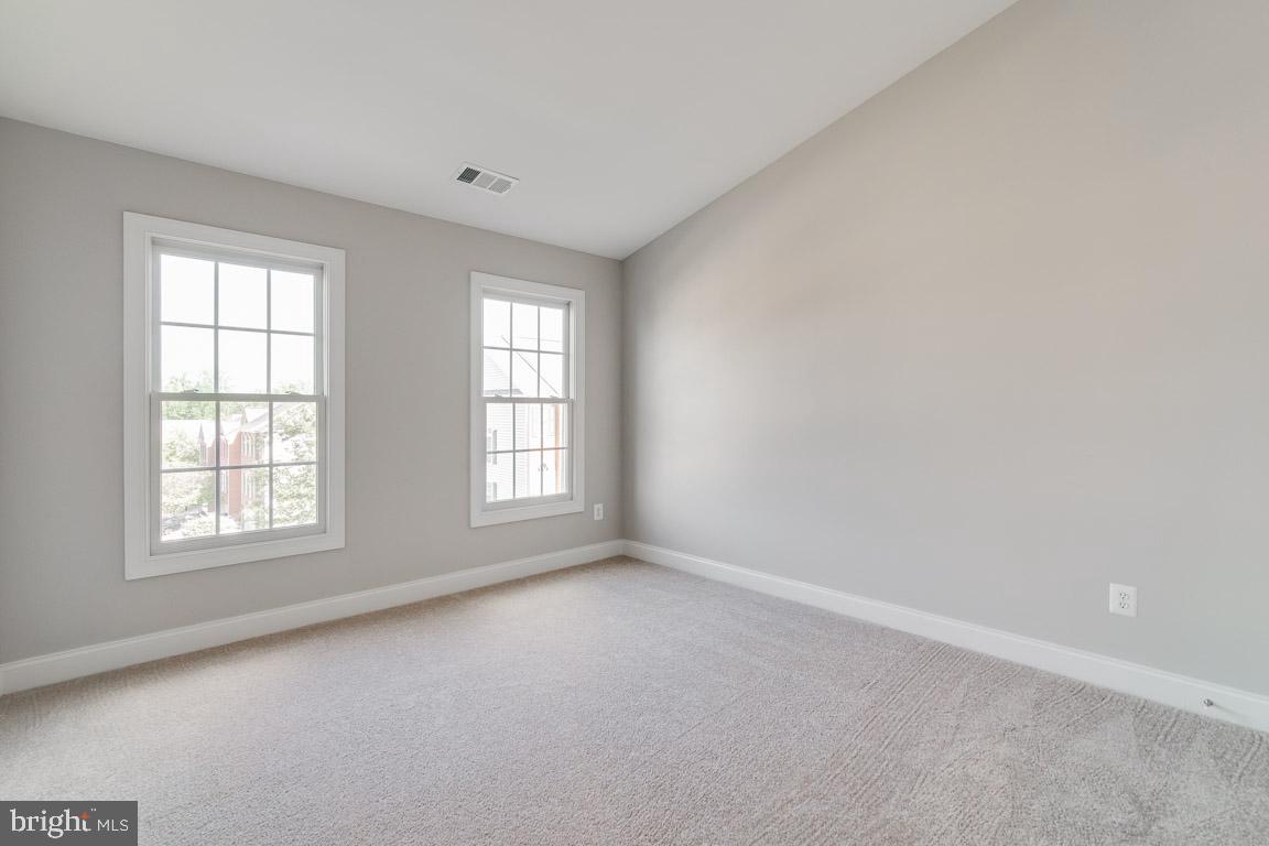 LORTON VALLEY NORTH - Residential