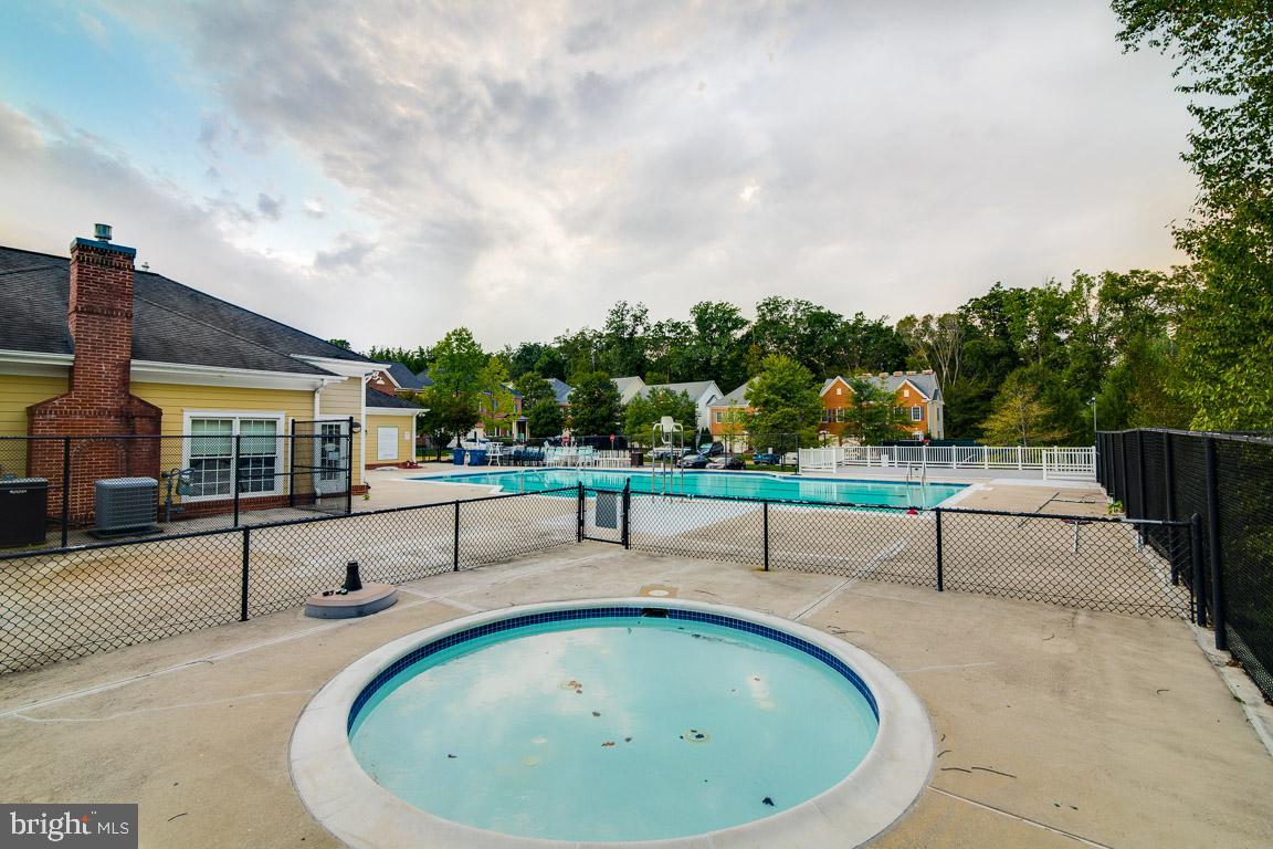 LORTON VALLEY NORTH - Residential