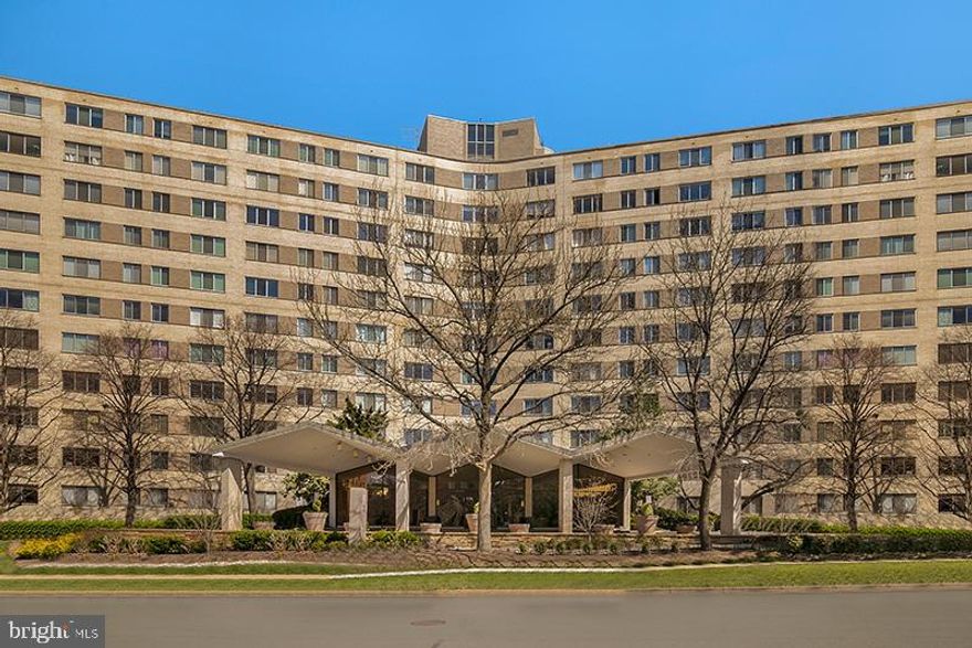 It's all about the view in this updated split-level Prospect House Condo located in the heart of Rosslyn. Largest 1 BR/1BA unit  under $500,000 within a mile, .6 mi to Roslyn METRO! Airy and open 2 story Living room with floor to ceiling windows lets natural light stream thru the entire unit and leads the way to the tiled and covered 21 ft. balcony. Enjoy the amazing view of the gardens and city from inside or outside while lounging or entertaining.  1058 SF of living space, Master suite, and full bathroom with walk-in closet. The Prospect House has a 24-hour concierge and is a secured building. The ART bus stops right in front! Ft Myer is .4 miles, Georgetown is 1.6 miles and more right from the front door!