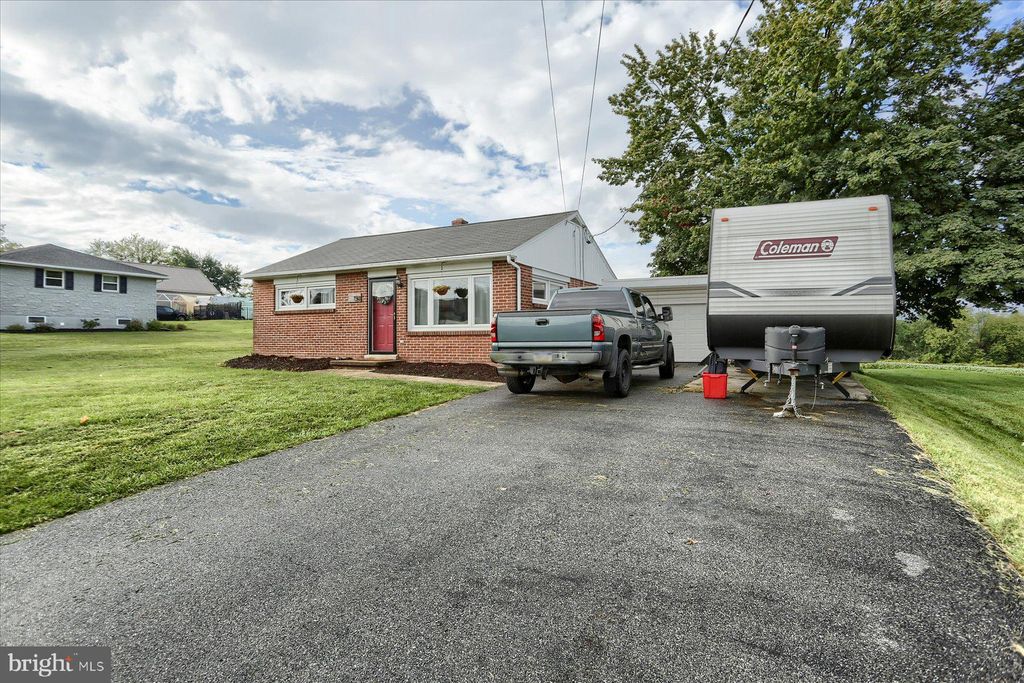 Photo of 150 ANCHOR RD, ELIZABETHTOWN, PA 17022 (MLS # PALA2041090)