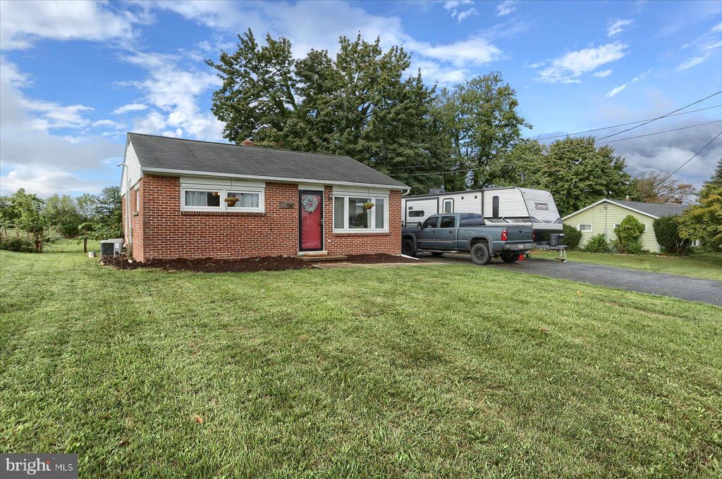 Photo of 150 ANCHOR RD, ELIZABETHTOWN, PA 17022 (MLS # PALA2041090)